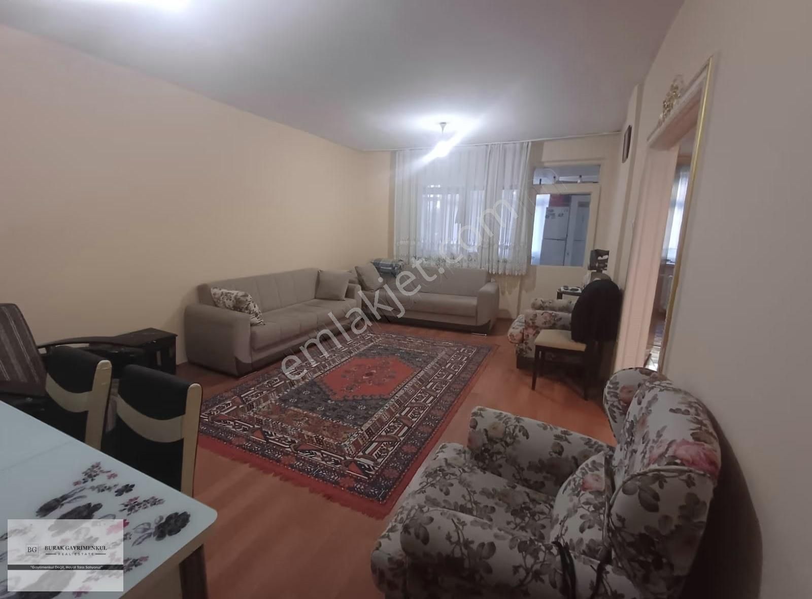 Mükemmel Lokasyon Bulunmaz Fırsat Metro Okulara 100m Acil Fırsat - Görsel 4