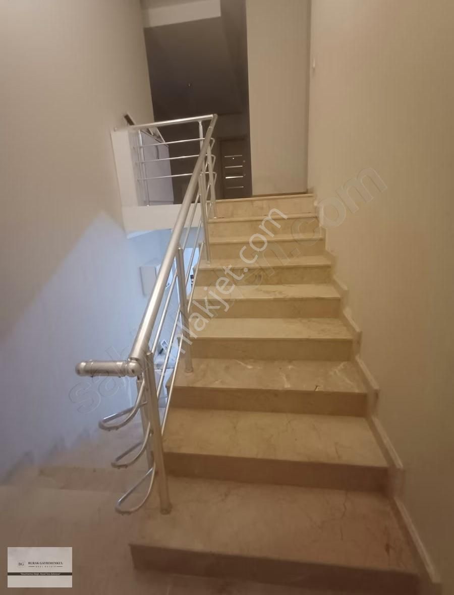 İki Daire Olabilen 7+1 370 M Manzaralı Geniş Ailelere Özel - Görsel 4