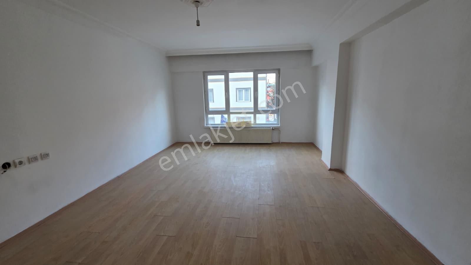 30 Ağustos Mahallesi De Satılık 3+1 Arakat Ön Cephe Daire - Görsel 10