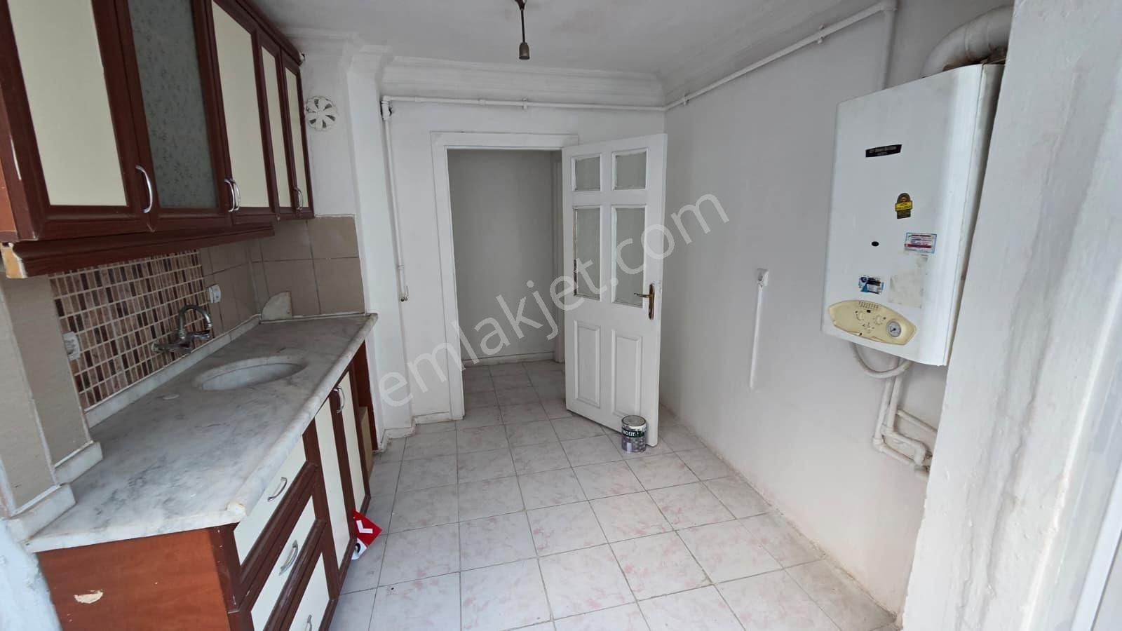 30 Ağustos Mahallesi De Satılık 3+1 Arakat Ön Cephe Daire - Görsel 7