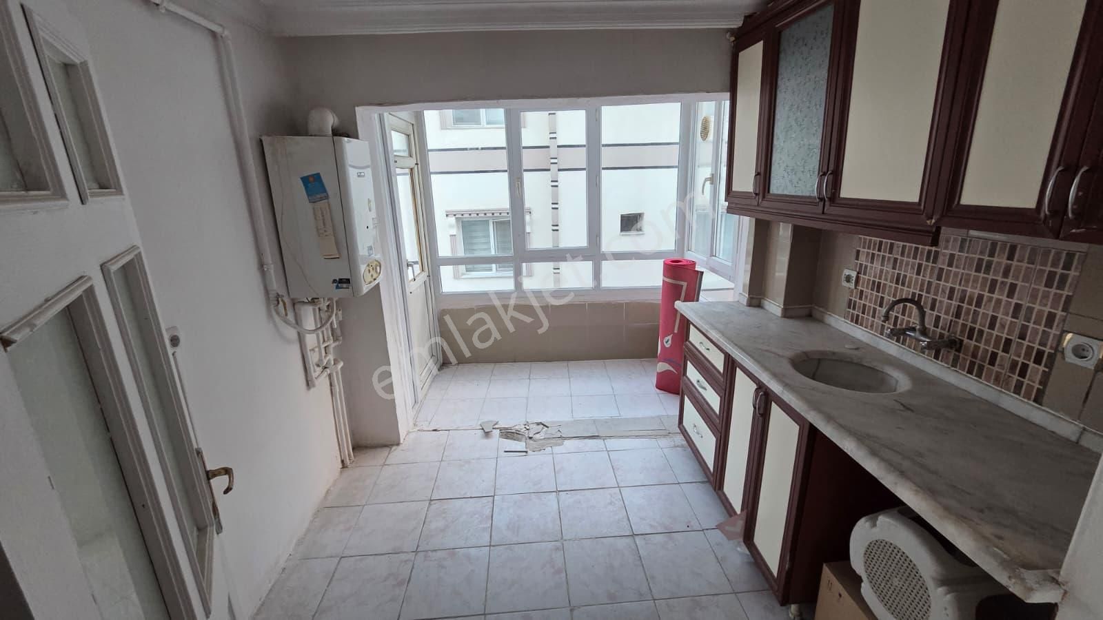 30 Ağustos Mahallesi De Satılık 3+1 Arakat Ön Cephe Daire - Görsel 8