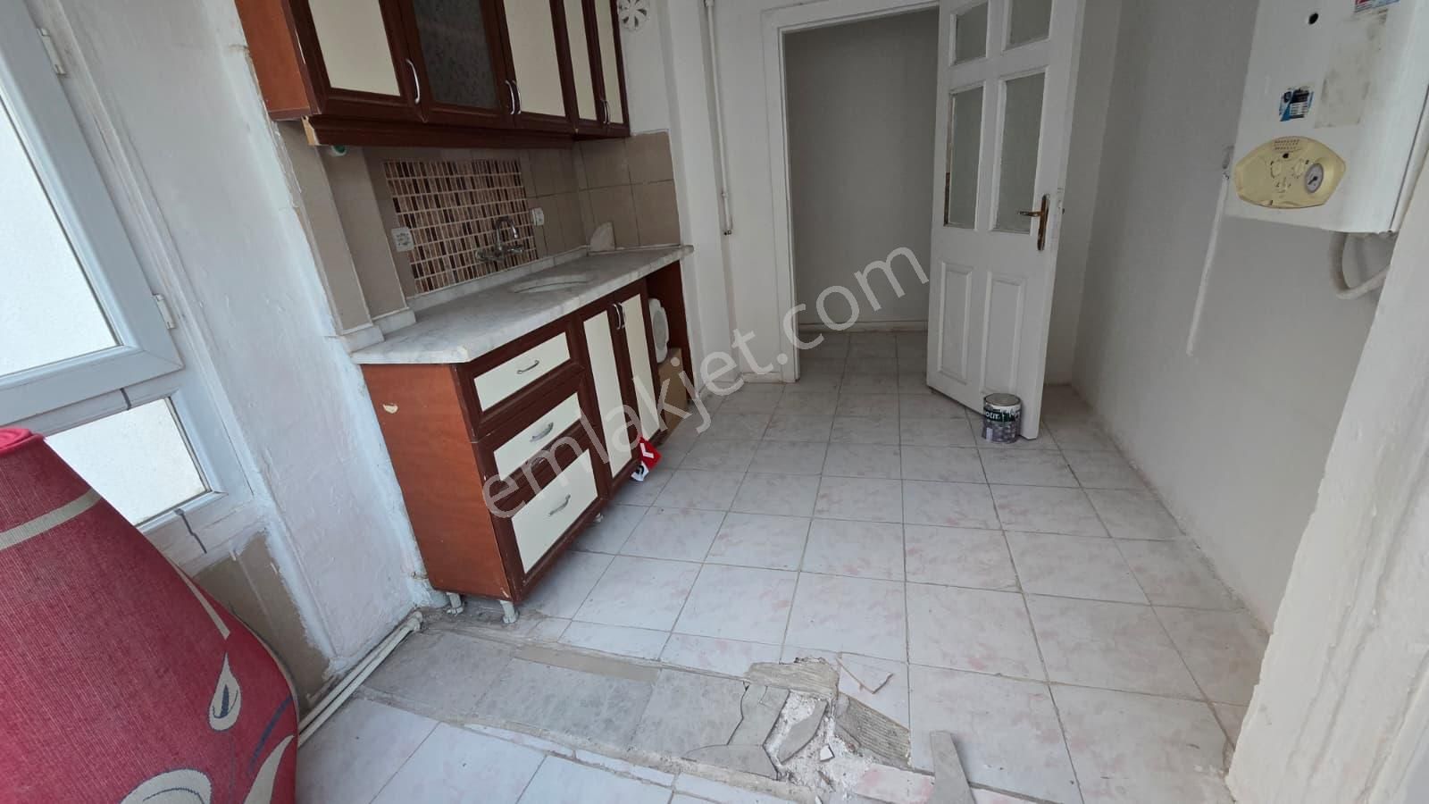 30 Ağustos Mahallesi De Satılık 3+1 Arakat Ön Cephe Daire - Görsel 3