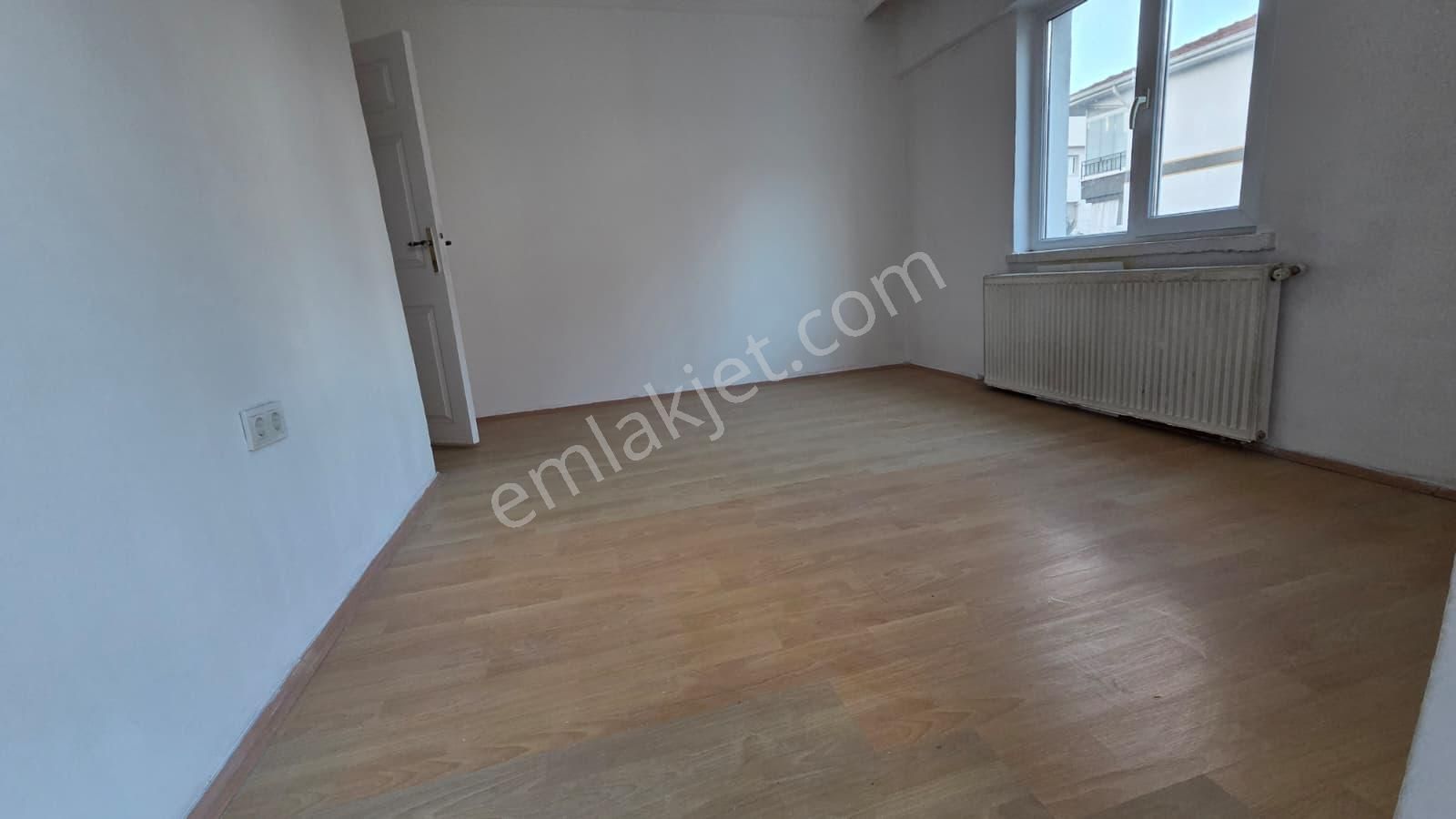 30 Ağustos Mahallesi De Satılık 3+1 Arakat Ön Cephe Daire - Görsel 14