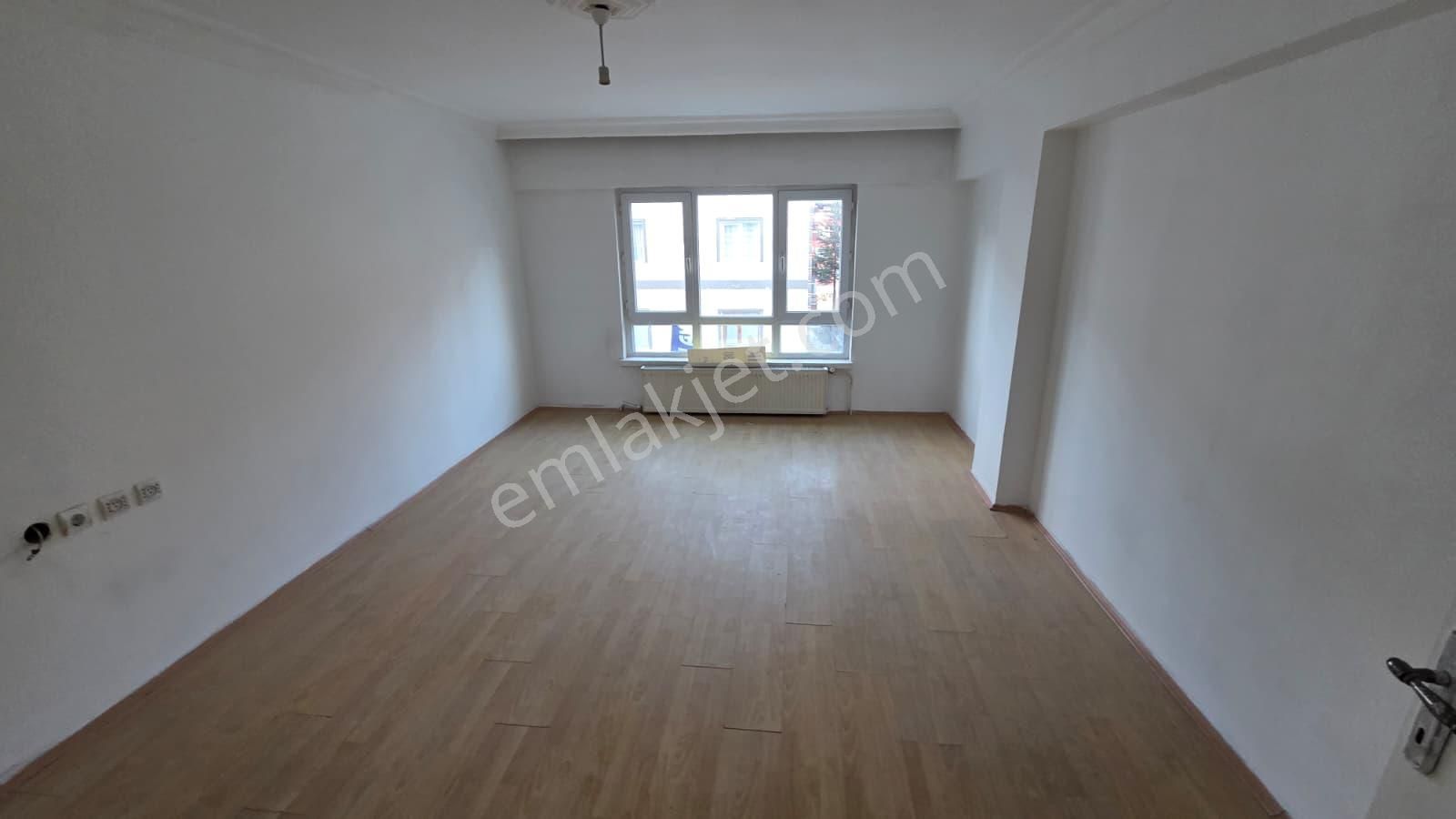 30 Ağustos Mahallesi De Satılık 3+1 Arakat Ön Cephe Daire - Görsel 16