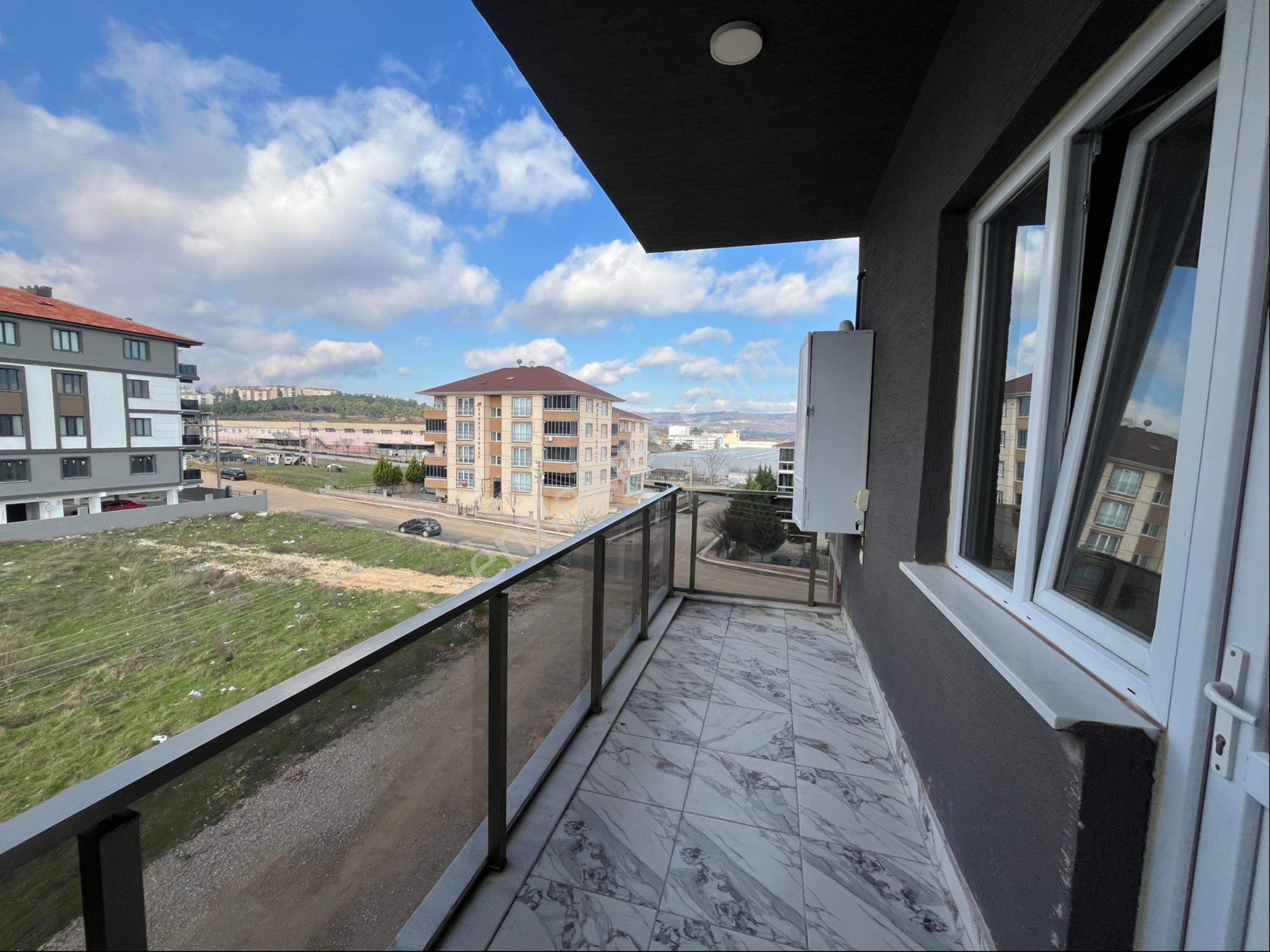 Roma’ Dan Yeniceköy’ De Satılık Tarla - Görsel 13