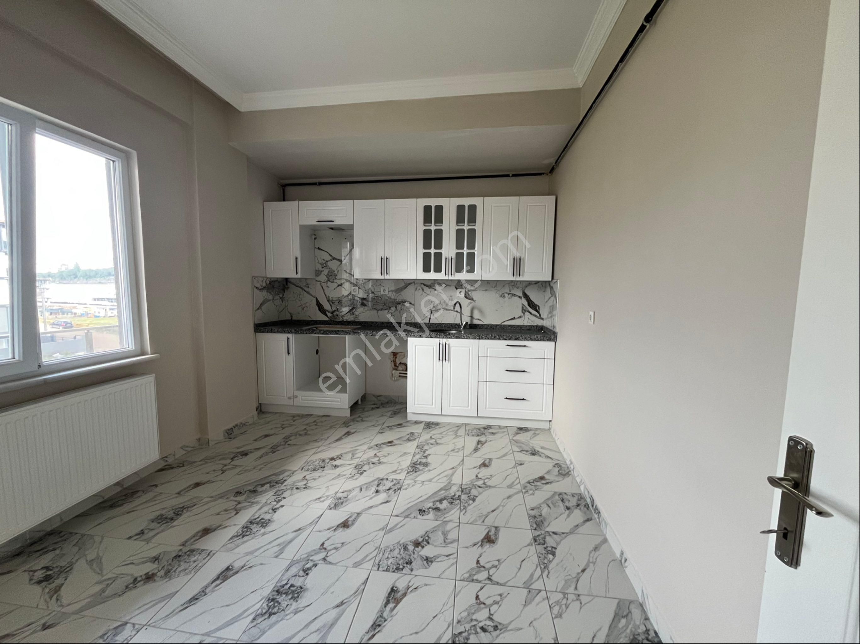 Roma’ Dan Yeniceköy’ De Satılık Tarla - Görsel 6