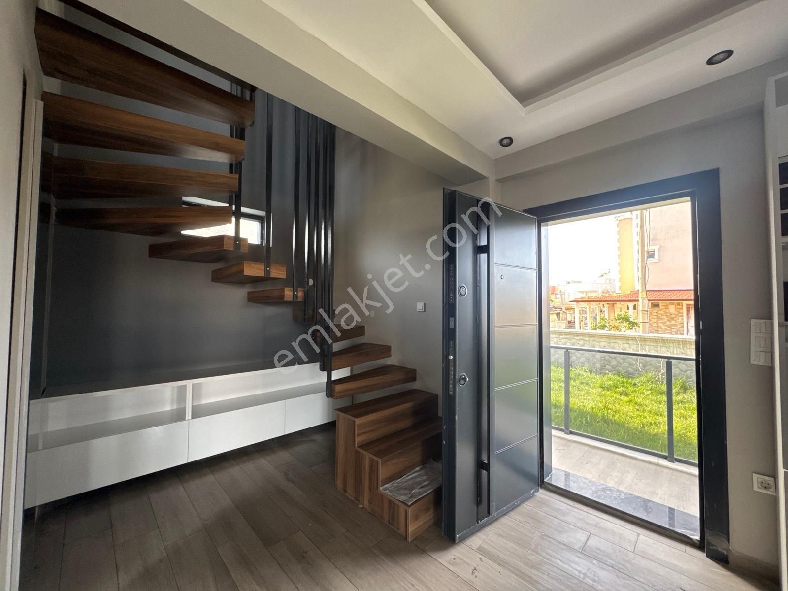 Dikili'de Özel Mimari, Geniş Yüksek Tavanlı Lüks Akıllı Villa - Görsel 4