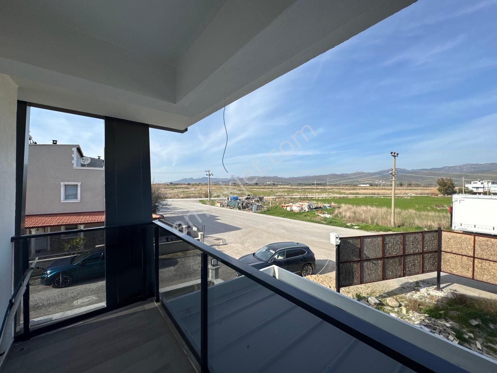 Dikili'de Özel Mimari, Geniş Yüksek Tavanlı Lüks Akıllı Villa - Görsel 13