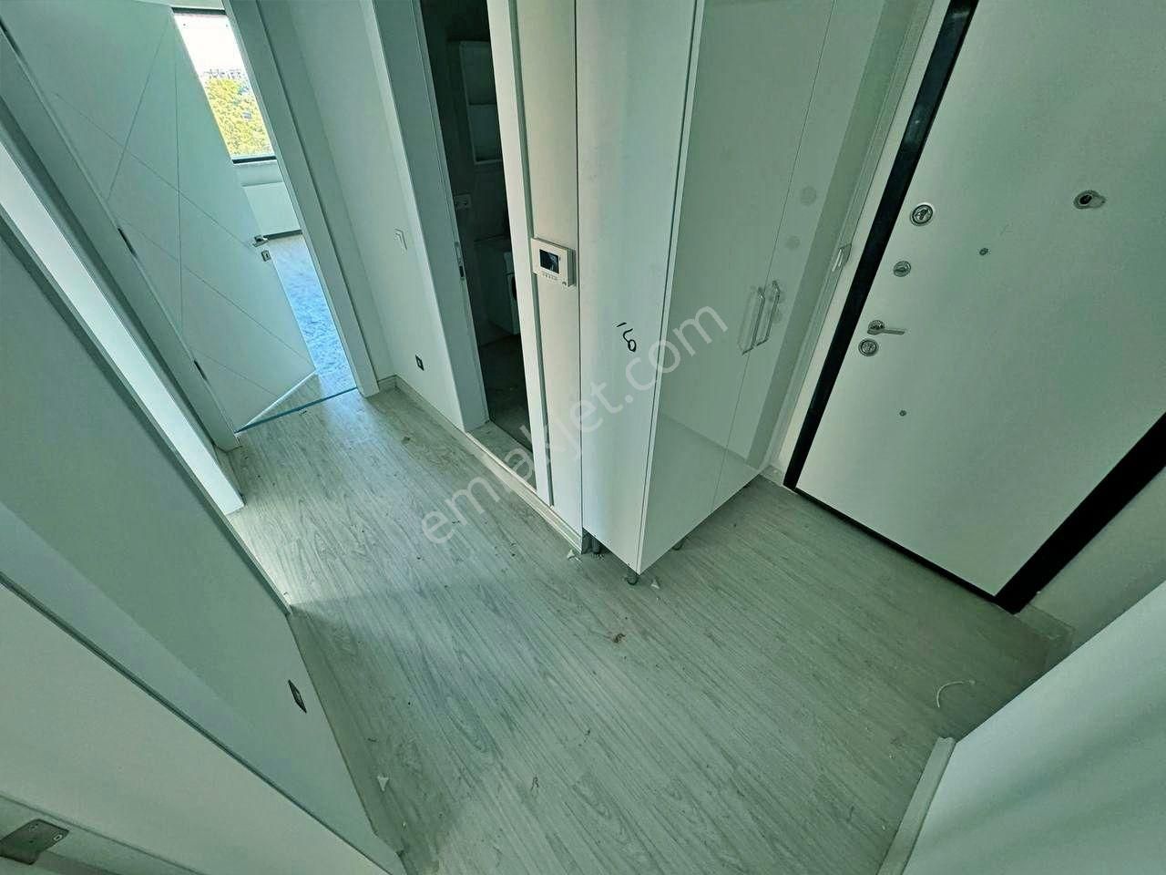 Uytundan Kadıköyde Doğalgazlı Kapalı Otoparklı 2+1 Satılık Daire - Görsel 14