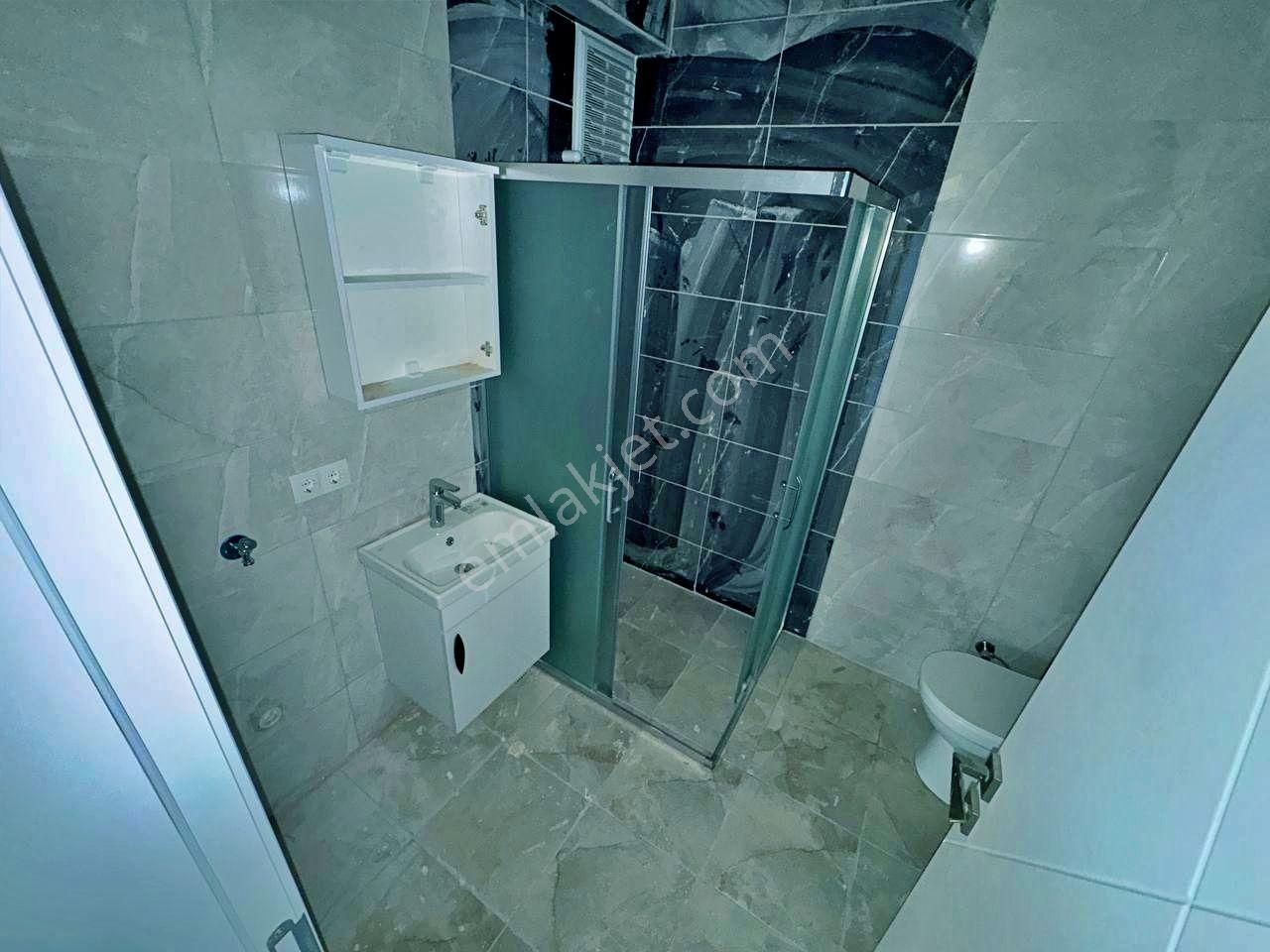 Uytundan Kadıköyde Doğalgazlı Kapalı Otoparklı 2+1 Satılık Daire - Görsel 8
