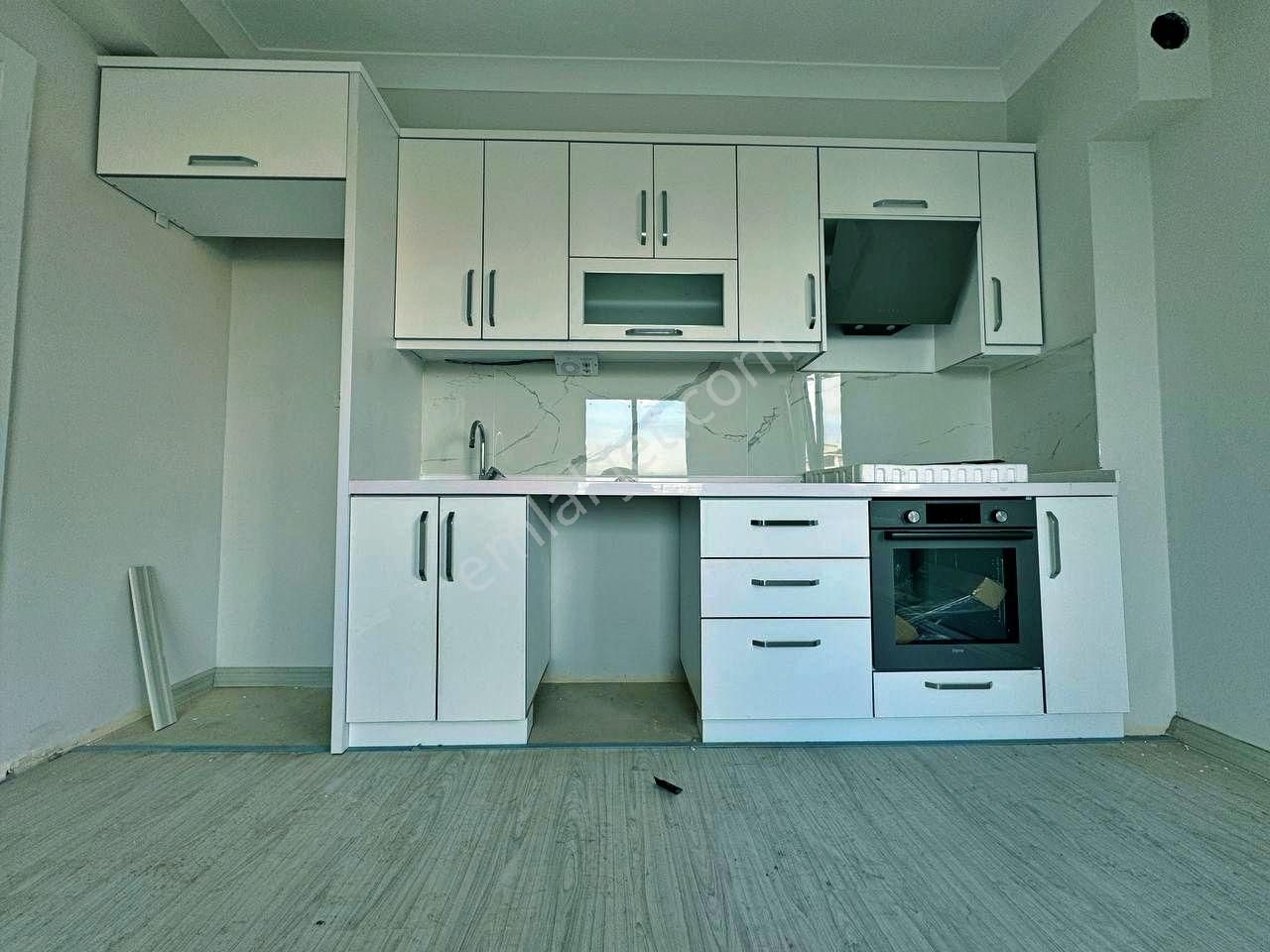 Uytundan Kadıköyde Doğalgazlı Kapalı Otoparklı 2+1 Satılık Daire - Görsel 9