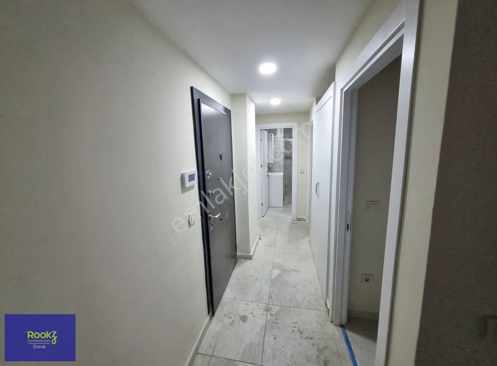 Rookzdoruk'dan Metro Ve Hastaneye Yakın Sim City Sitesinde Sıfır - Görsel 7