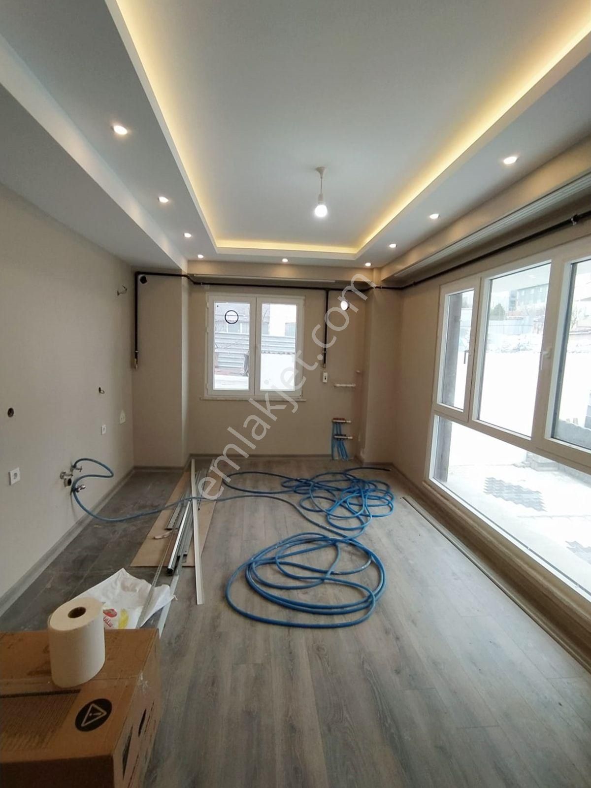 Adnan Kahveci Metroya Yürüme 1,5+1 İskanlı - Kredi Limitsiz Sıfır Daire - Görsel 2