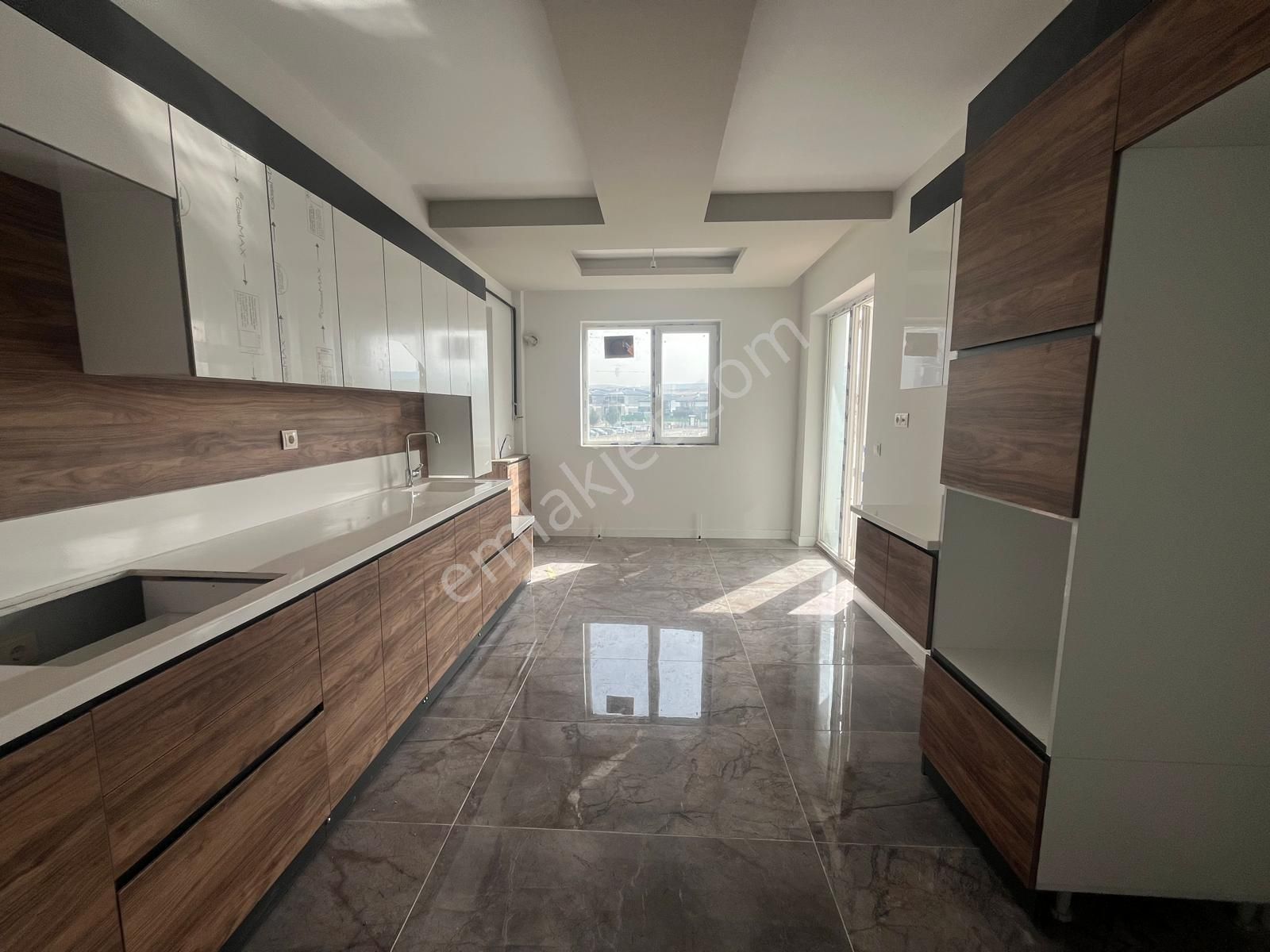 Mç Emlak'tan Ayyıldız Mahallesin'de 3+1 Satılık Daire - Görsel 3