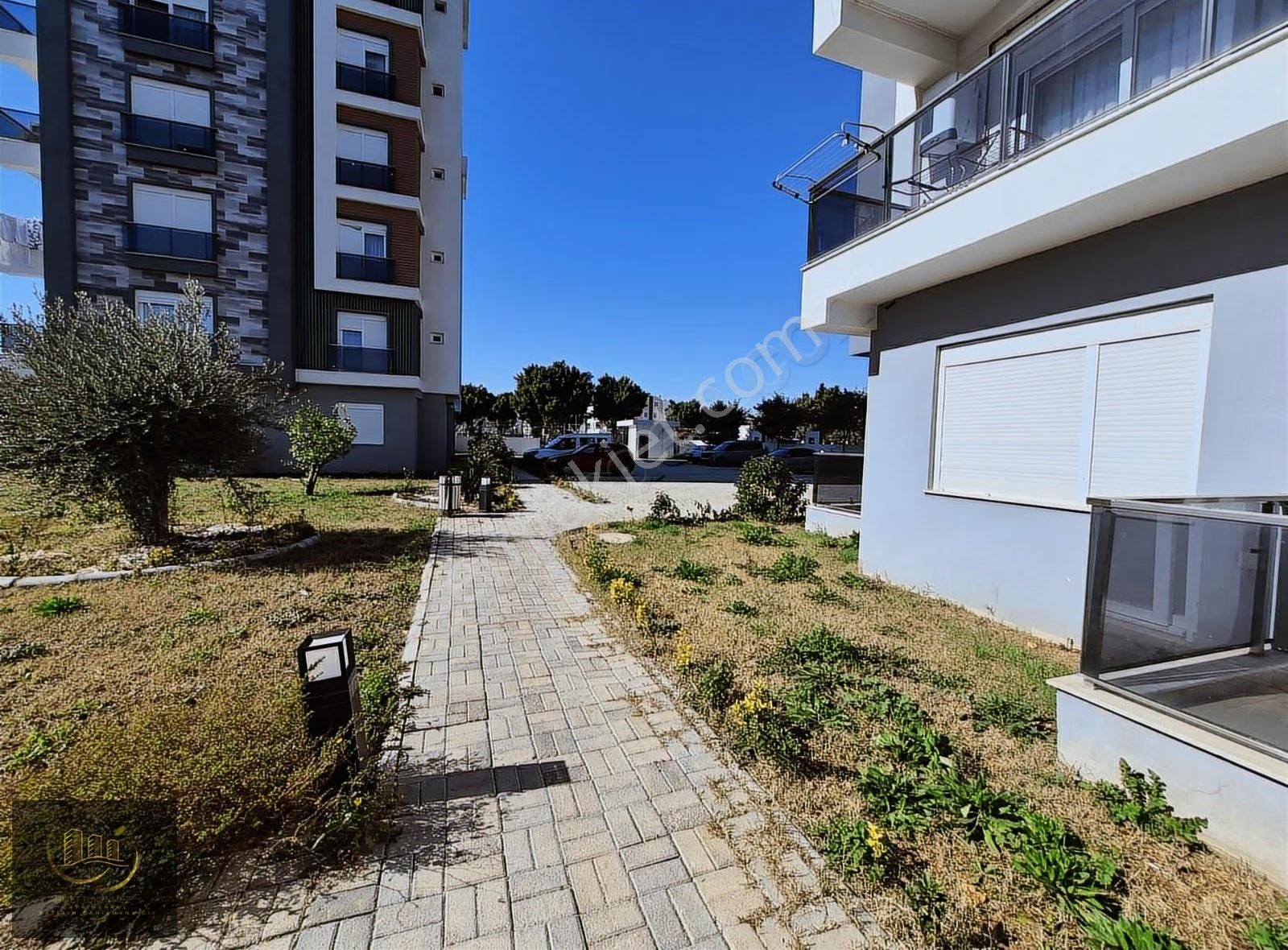 Hüsnü Karakaş Mah. Site İçınde Kiralık 1+1 Yüksek Giriş - Görsel 20