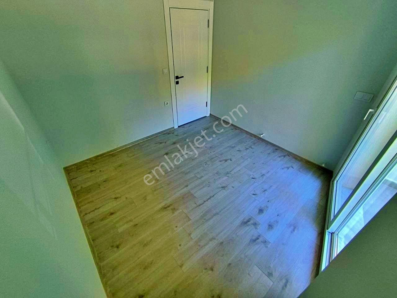 Uytundan Gürede Bahçe Kullanımlı Satılık Lüx 1+1 Daire - Görsel 22