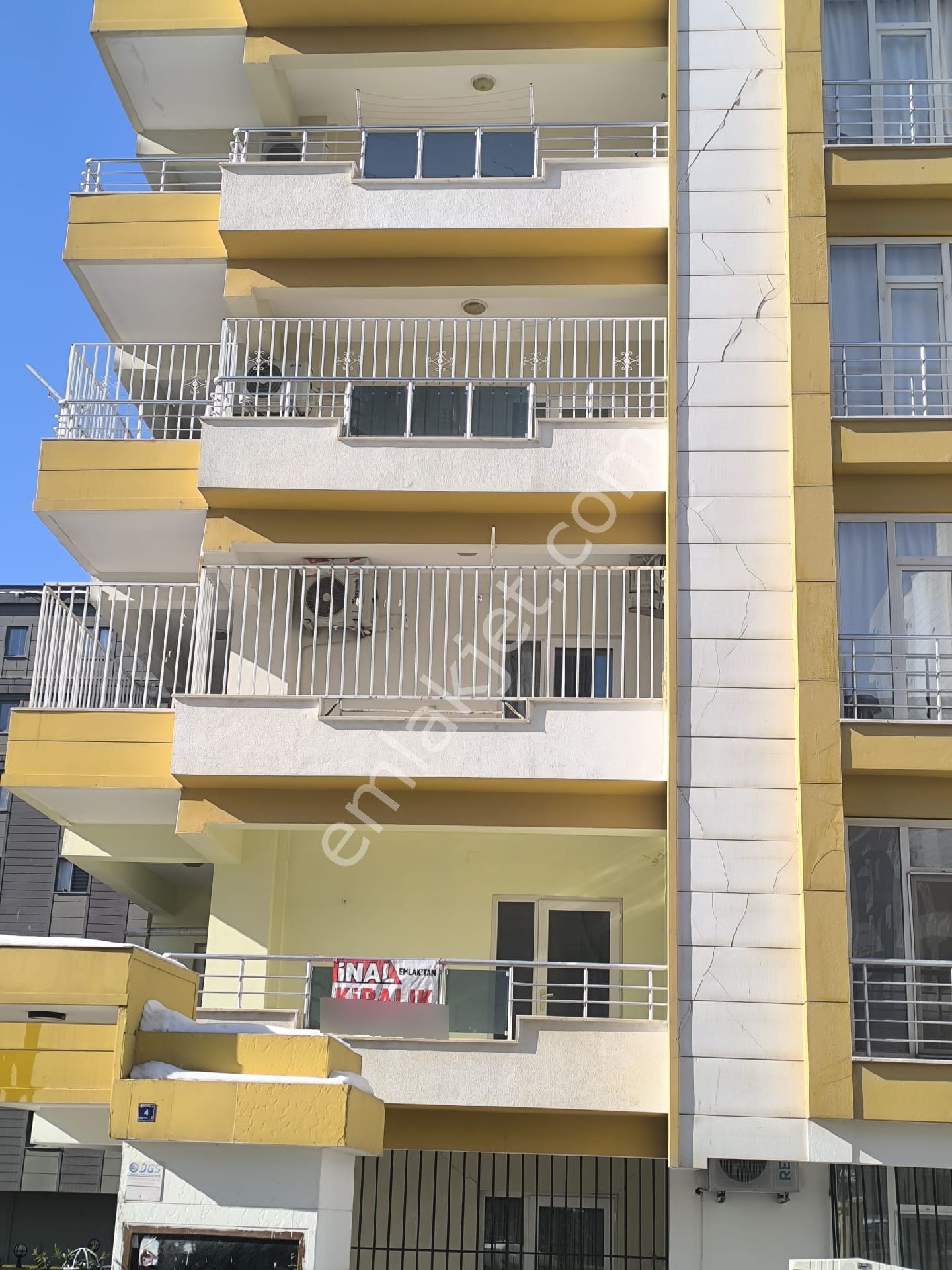 Sırrın Karşıyaka Mah.kiralik Daire