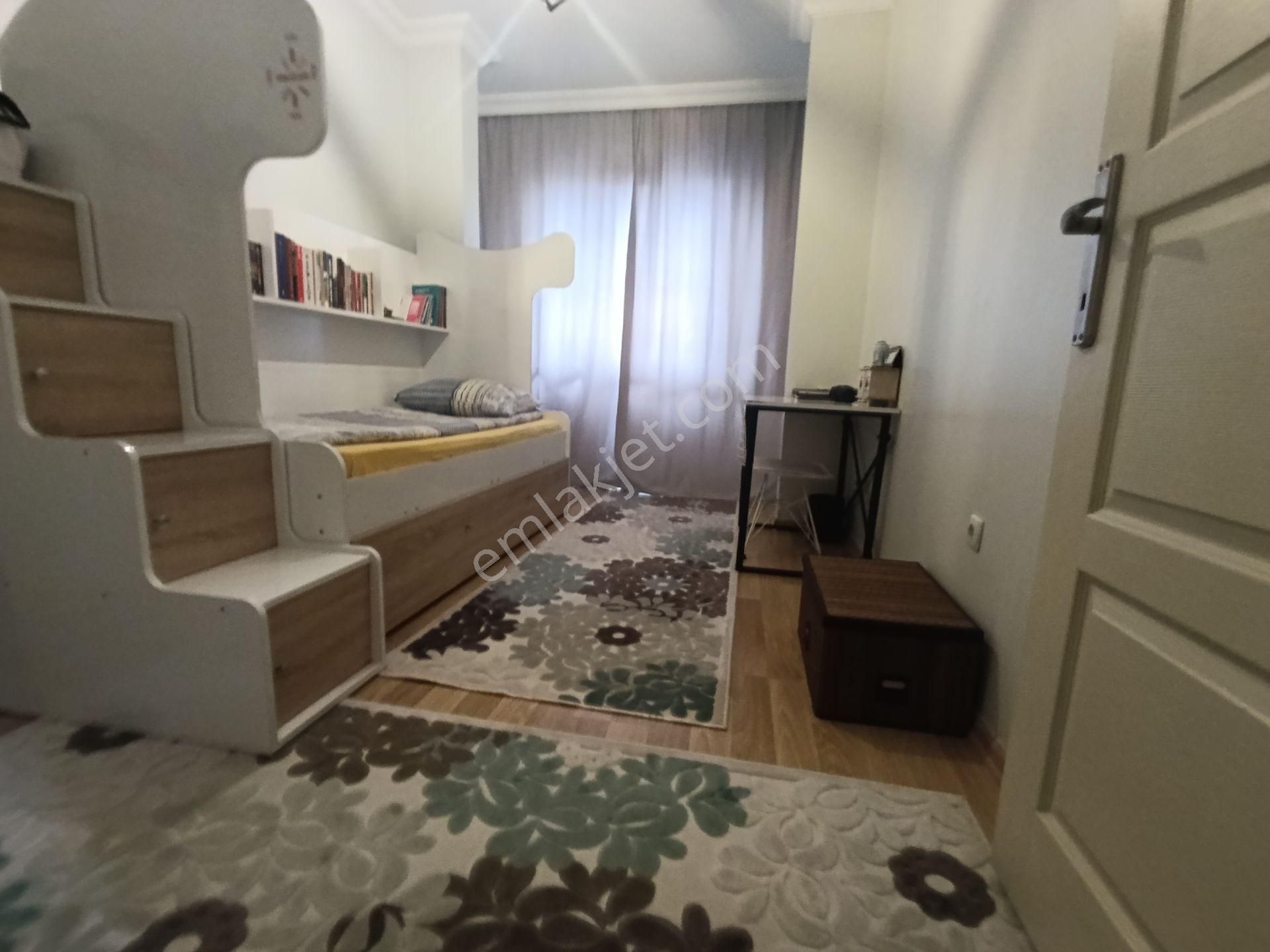 Pendik Güzelyalı Da Acil Satılık Merkezi E-5 Yakın 3+1 135 M2 Masrafsız Daire - Görsel 9