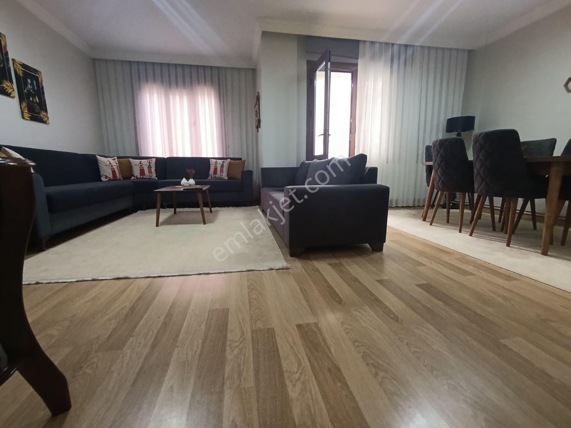 Pendik Güzelyalı Da Acil Satılık Merkezi E-5 Yakın 3+1 135 M2 Masrafsız Daire