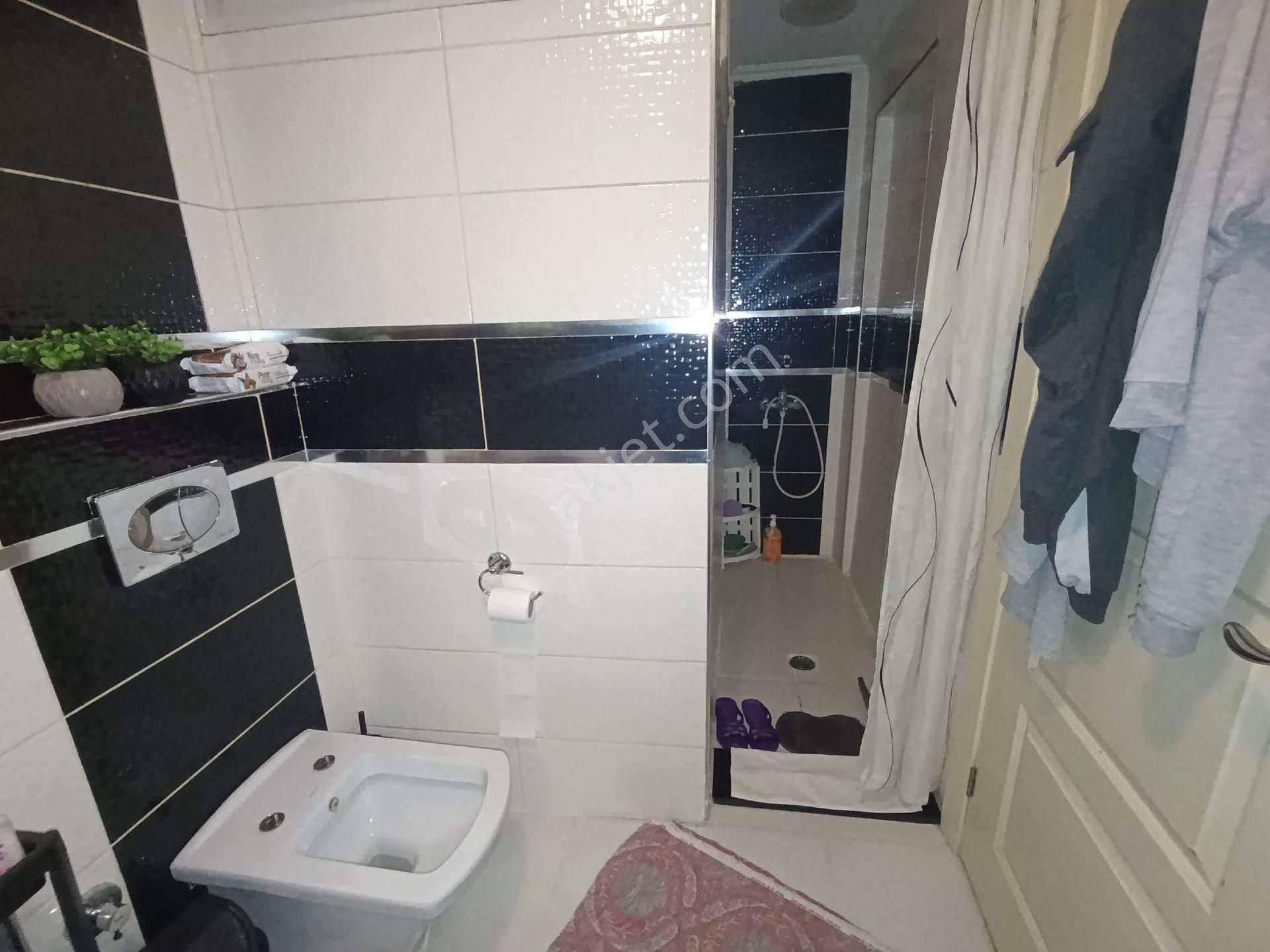 Pendik Güzelyalı Da Acil Satılık Merkezi E-5 Yakın 3+1 135 M2 Masrafsız Daire - Görsel 29