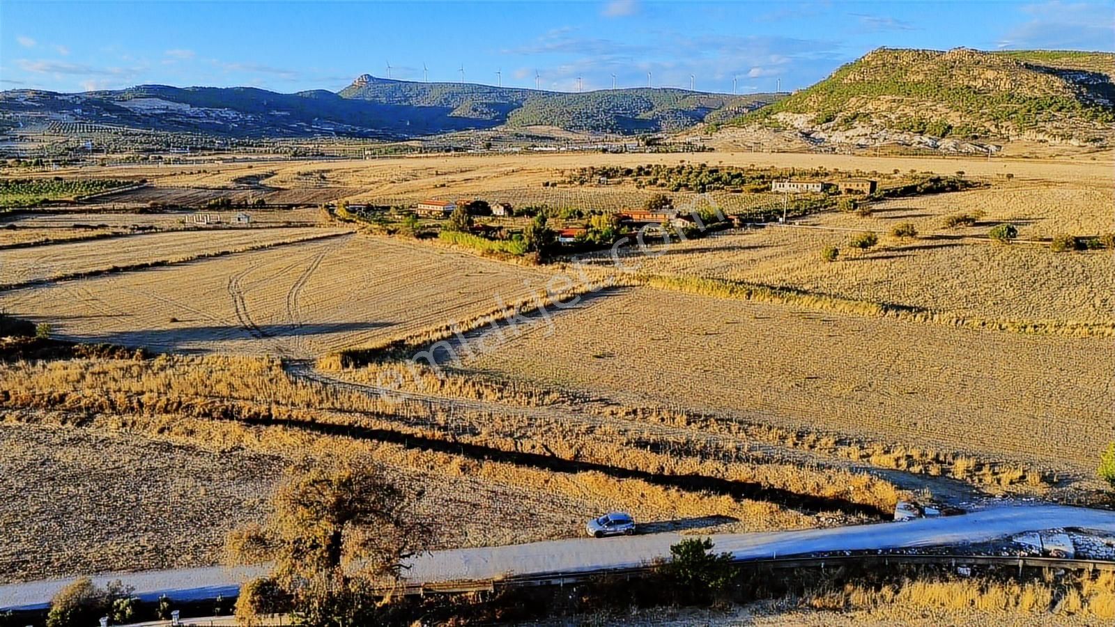 Foça Bağarası Hacıveli Mah. Satılık Tek Tapulu Tarla - Görsel 32