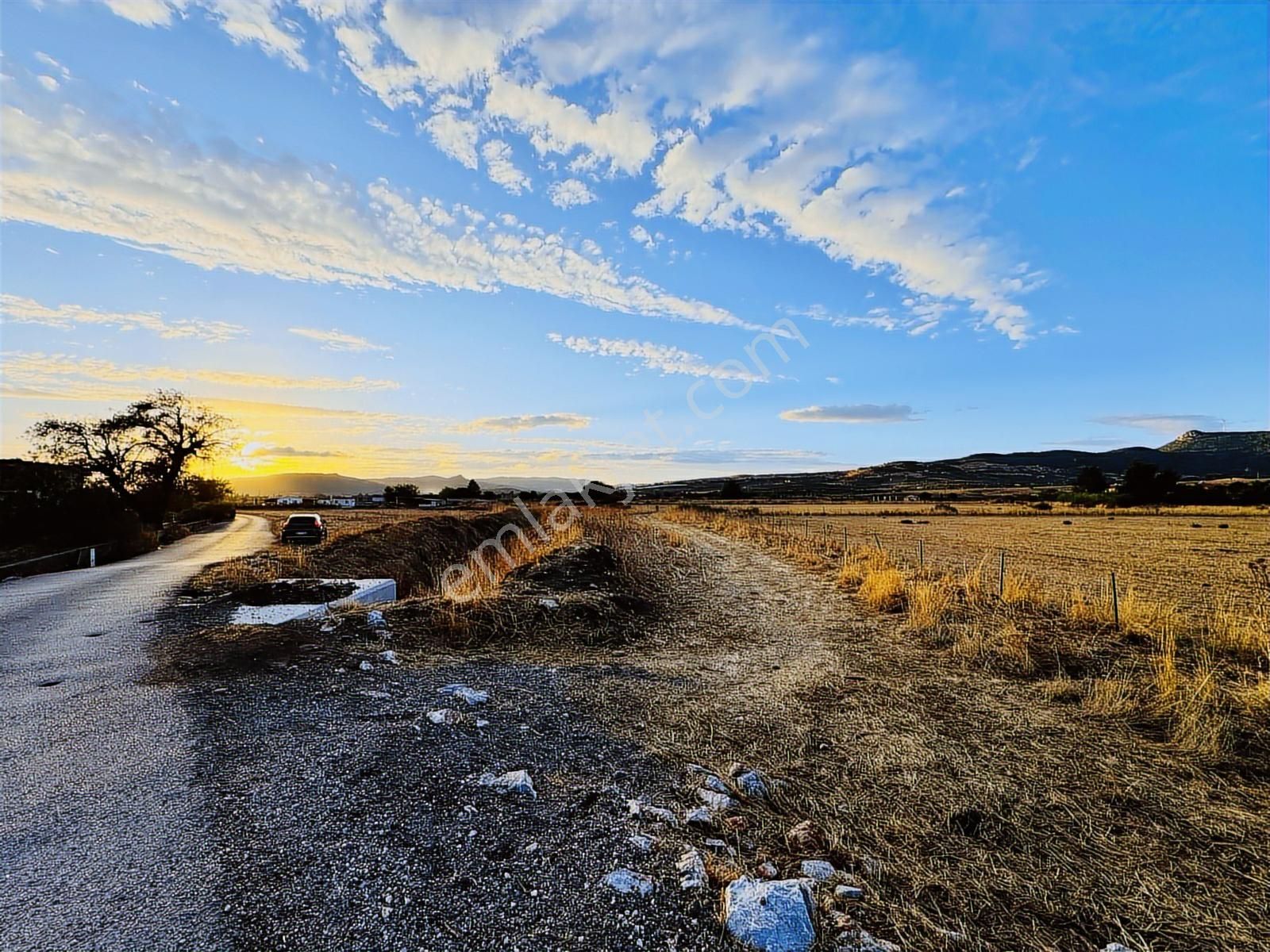Foça Bağarası Hacıveli Mah. Satılık Tek Tapulu Tarla - Görsel 14