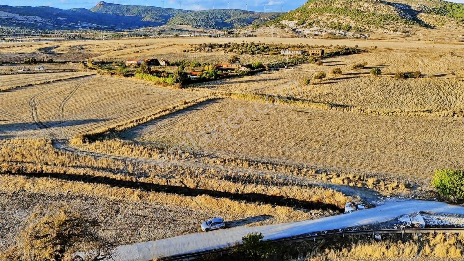 Foça Bağarası Hacıveli Mah. Satılık Tek Tapulu Tarla - Görsel 30