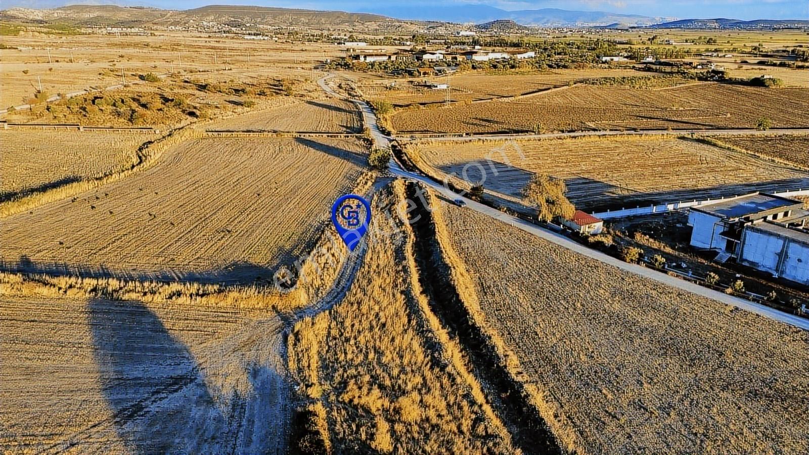 Foça Bağarası Hacıveli Mah. Satılık Tek Tapulu Tarla - Görsel 25