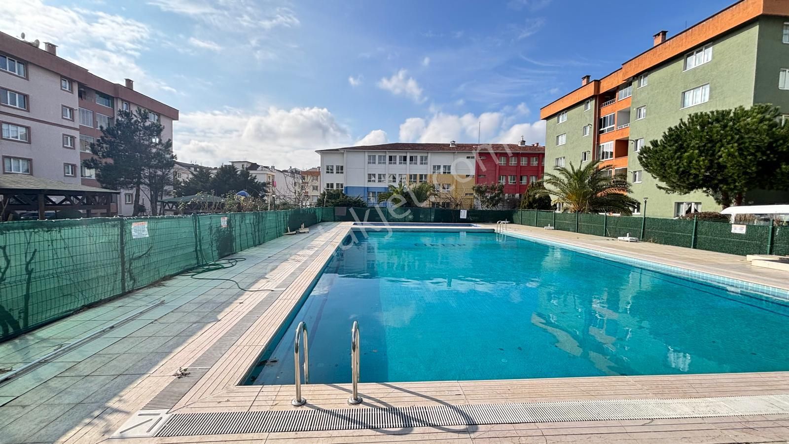 Çekmeköy Hamidiye Mah Öğretmenler Sitesi 3+1 Satılık Daire