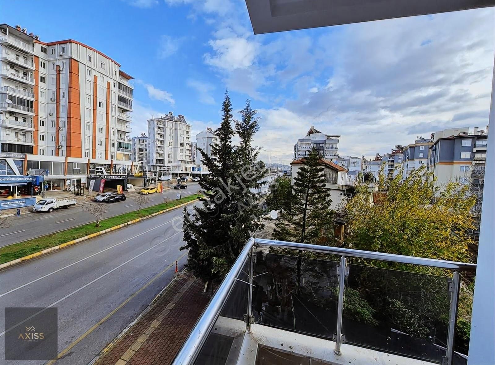 Her Yere Yürüme Mesafesi | Ana Cadde Üzeri Site İçinde 2+1 - Görsel 23