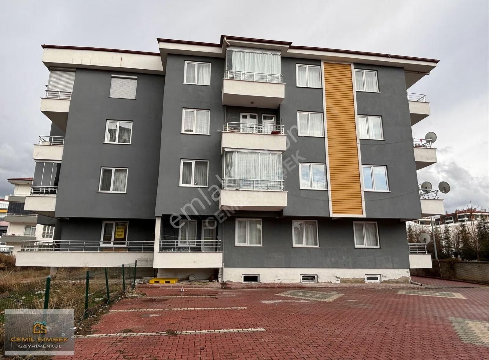 Cemil Şimşek'ten Erenler Mah Merkezi Konumda, 3+1, 115m² Net - Görsel 21