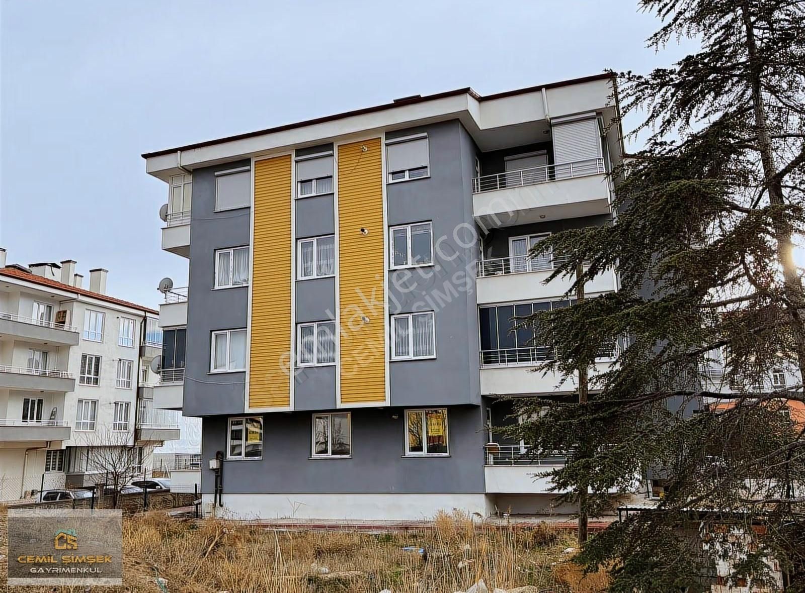 Cemil Şimşek'ten Erenler Mah Merkezi Konumda, 3+1, 115m² Net - Görsel 8