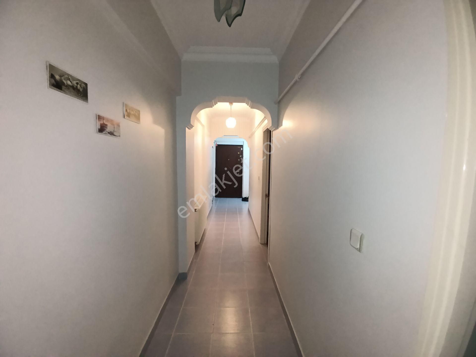 Pendik Güzelyalıda Satılık Merkezi Manzaralı Yol Üstü Kredili 3+1 135m2 Fırsat Daire - Görsel 24