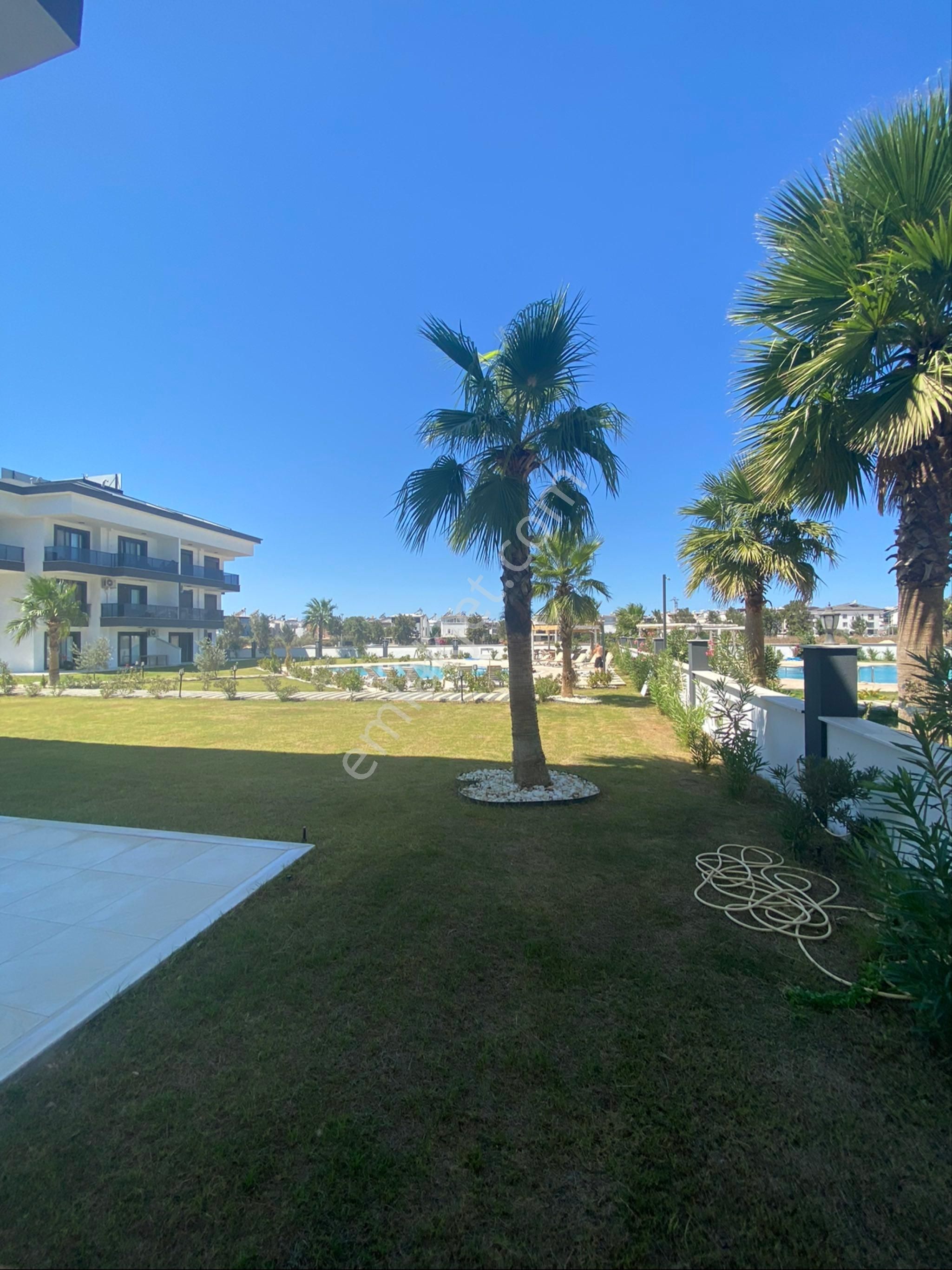 Havuzlu ,geniş Teraslı 3+1 Satılık Dubleks Daire - Görsel 3