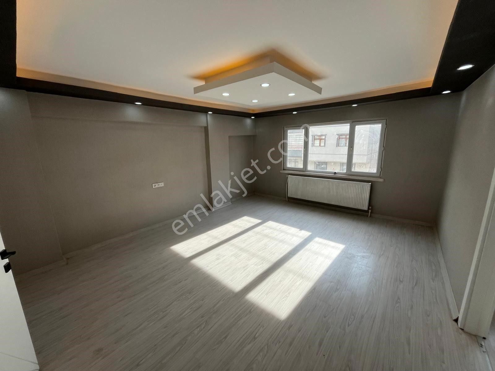 Plevne Mah Şık Tasarım Modern Yapı Geniş M2 Ara Kat 3+1 Daire - Görsel 10