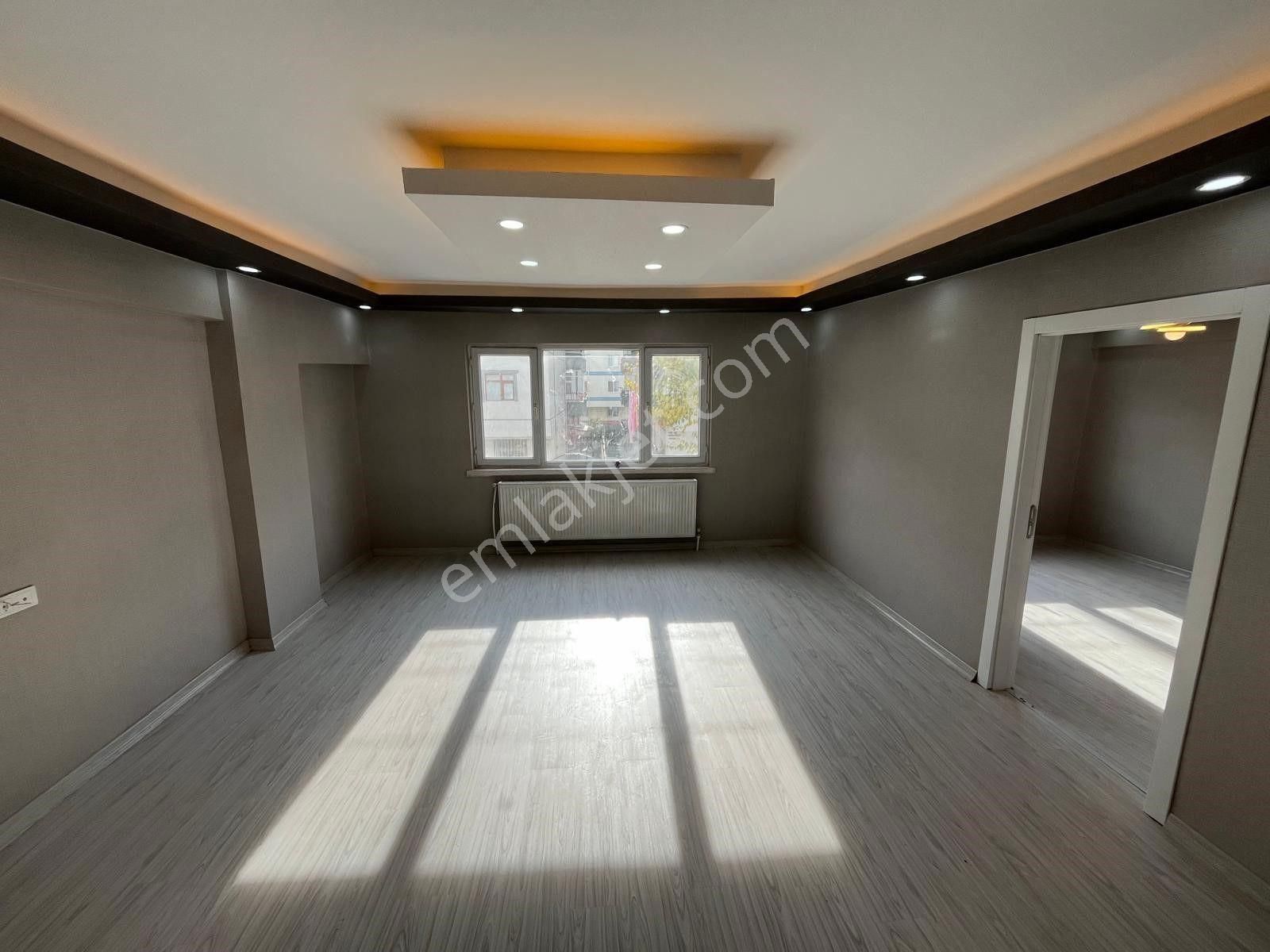 Plevne Mah Şık Tasarım Modern Yapı Geniş M2 Ara Kat 3+1 Daire - Görsel 7