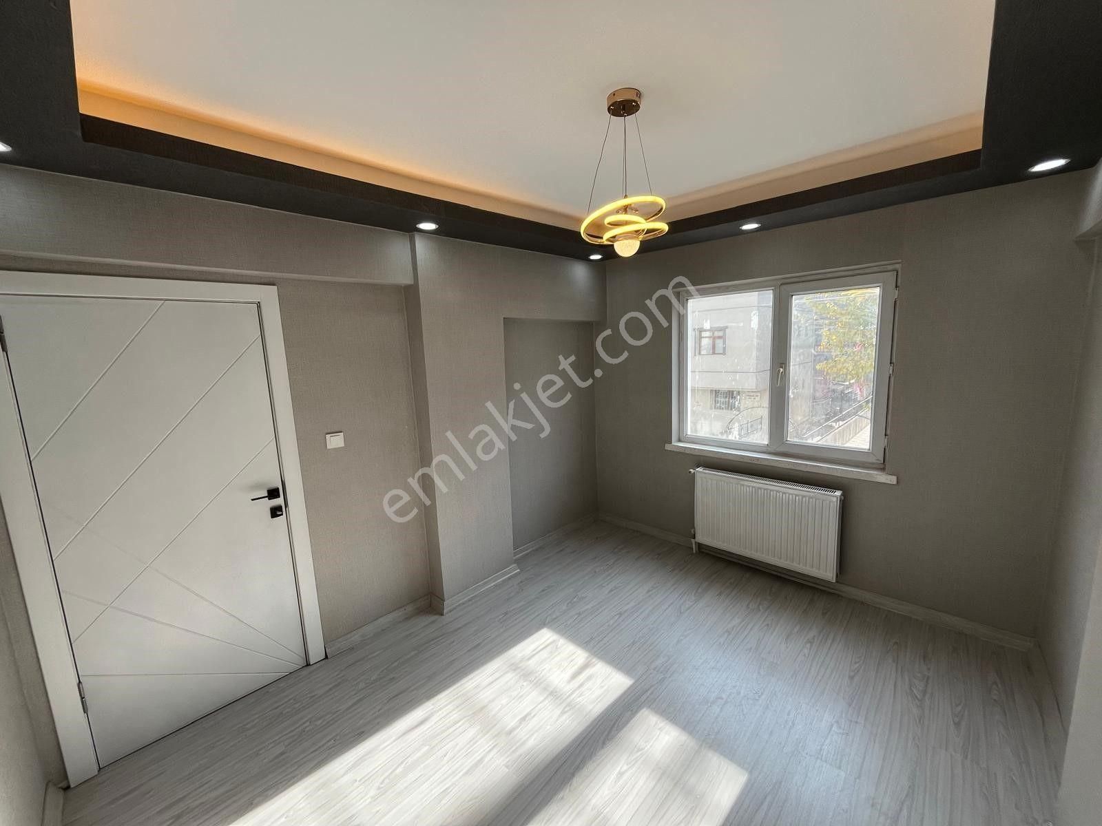 Plevne Mah Şık Tasarım Modern Yapı Geniş M2 Ara Kat 3+1 Daire - Görsel 18