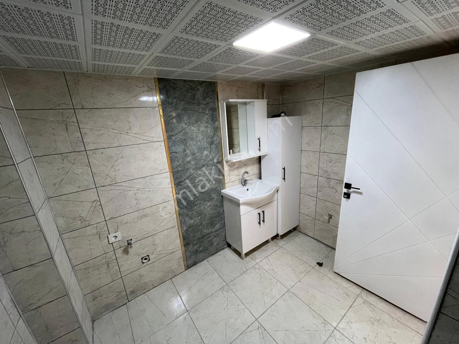 Plevne Mah Şık Tasarım Modern Yapı Geniş M2 Ara Kat 3+1 Daire - Görsel 30