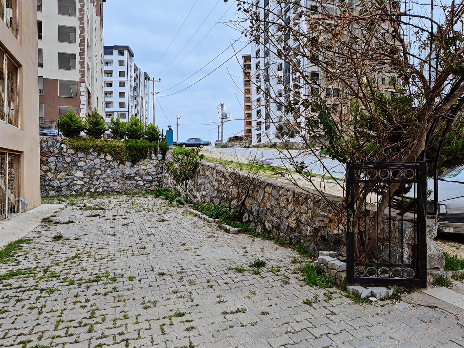 Kuşadası Değirmendere Basın Sitesi'nde Masrafsız Kiralık Daire - Görsel 20