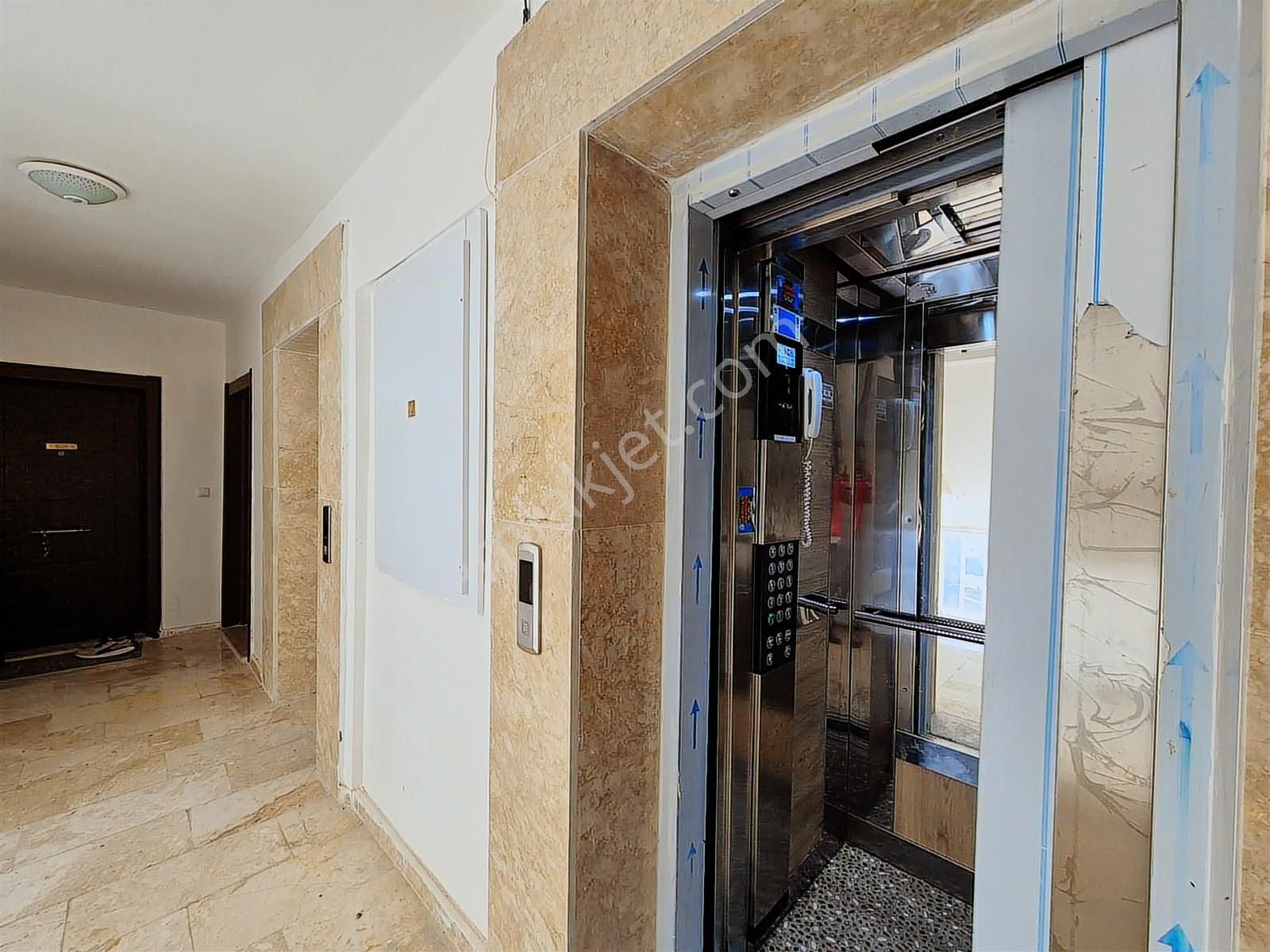 Kuşadası Değirmendere Basın Sitesi'nde Masrafsız Kiralık Daire - Görsel 12