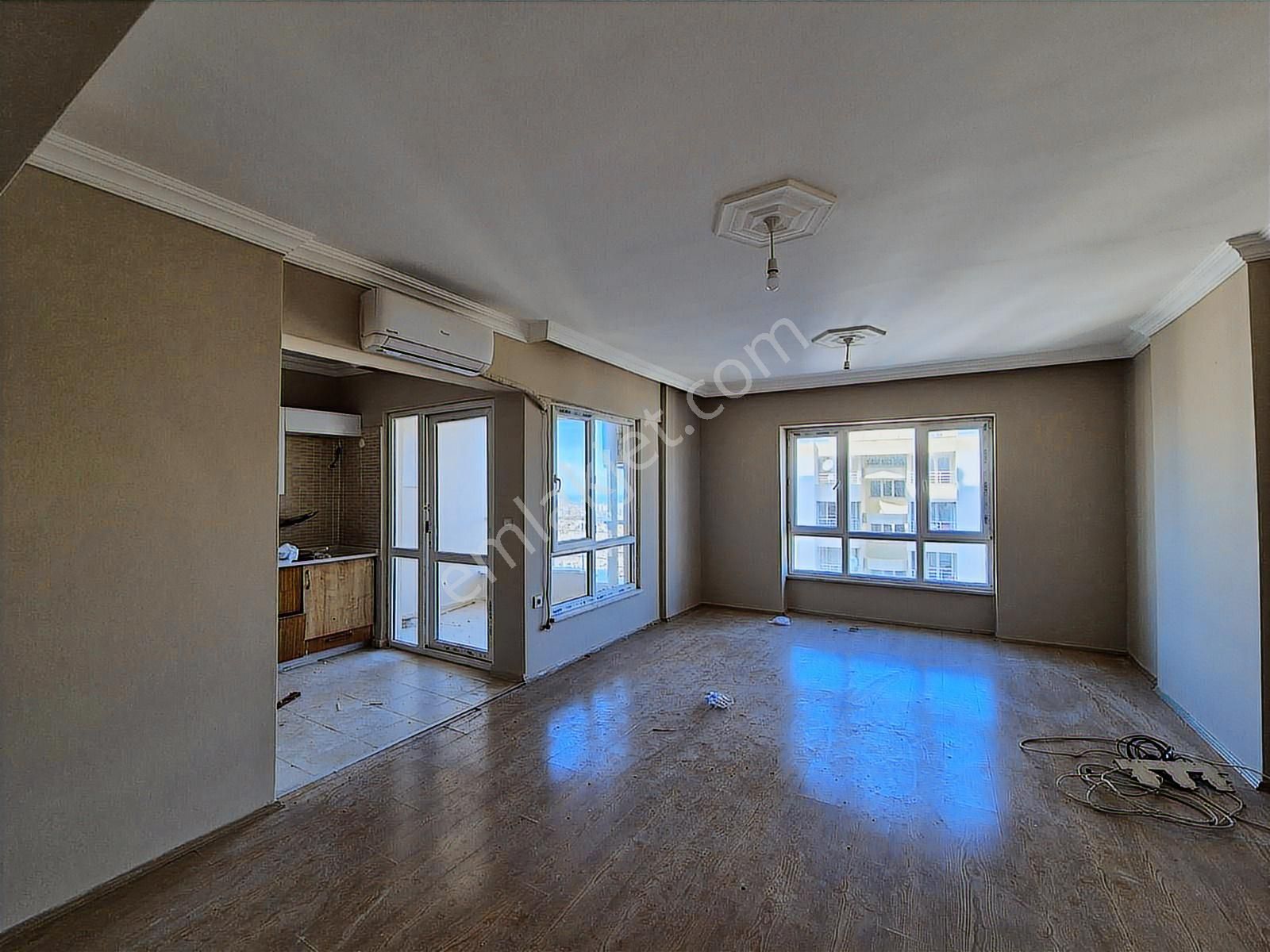 Kuşadası Değirmendere Basın Sitesi'nde Masrafsız Kiralık Daire - Görsel 32