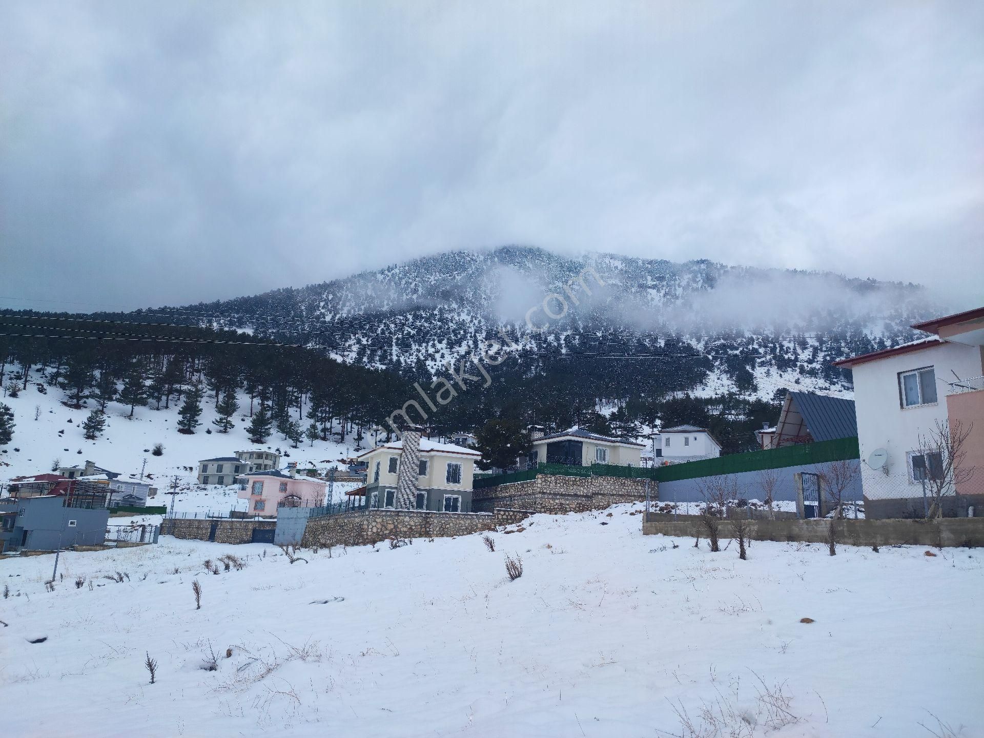 Pozantı Kar Emlak Tan Yeni Konacık Bozkırlı Mevkiinde Yaylalık 400 M2 Satılık Arsa - Görsel 17