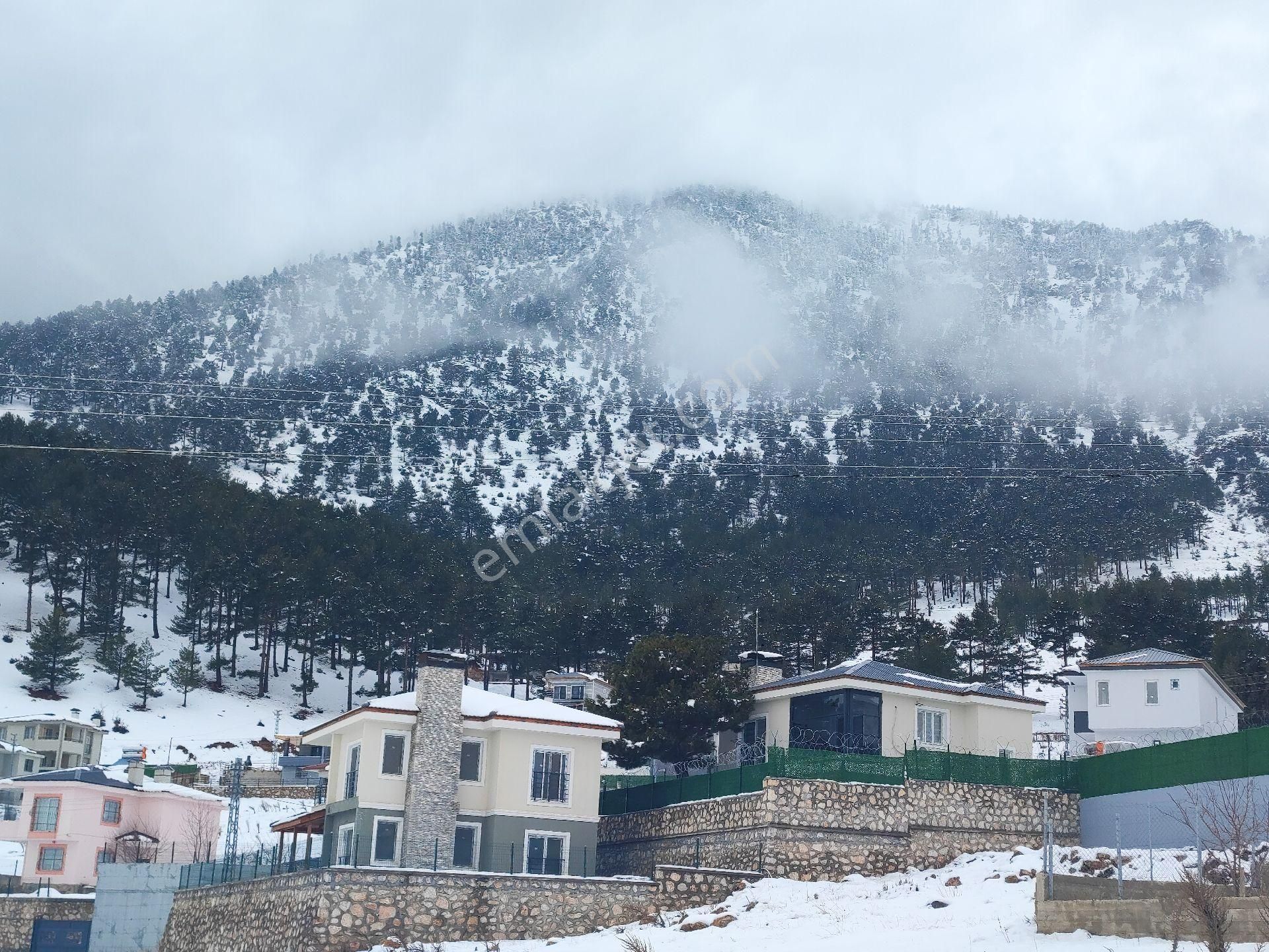 Pozantı Kar Emlak Tan Yeni Konacık Bozkırlı Mevkiinde Yaylalık 400 M2 Satılık Arsa - Görsel 14