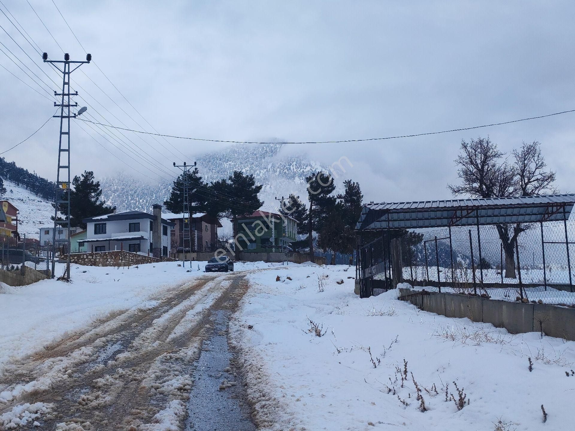 Pozantı Kar Emlak Tan Yeni Konacık Bozkırlı Mevkiinde Yaylalık 400 M2 Satılık Arsa - Görsel 13