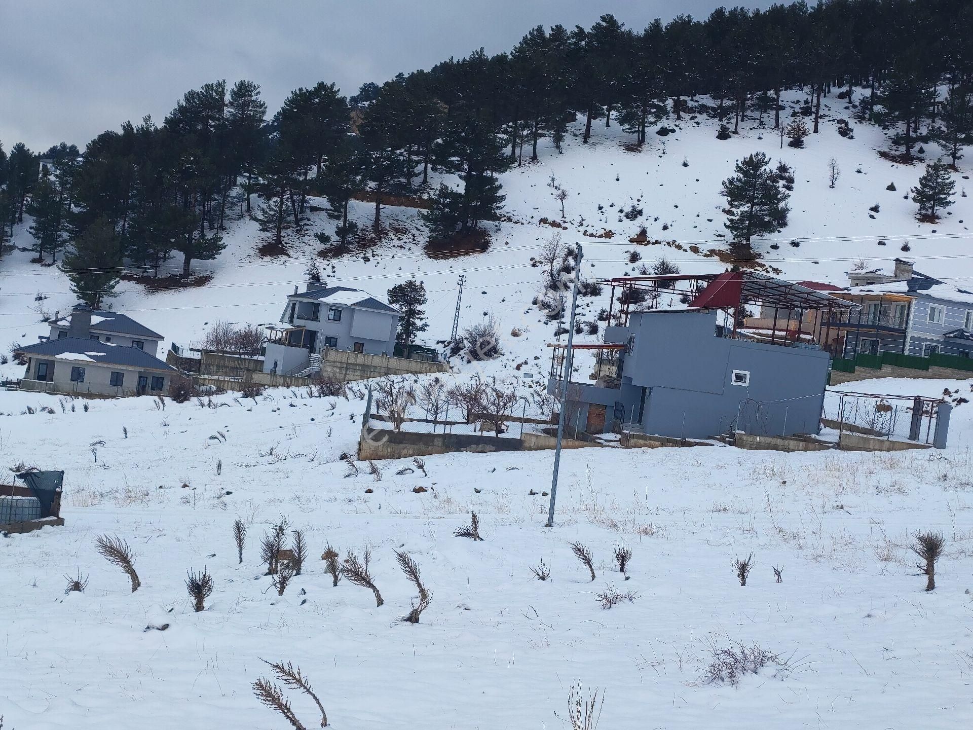 Pozantı Kar Emlak Tan Yeni Konacık Bozkırlı Mevkiinde Yaylalık 400 M2 Satılık Arsa - Görsel 26