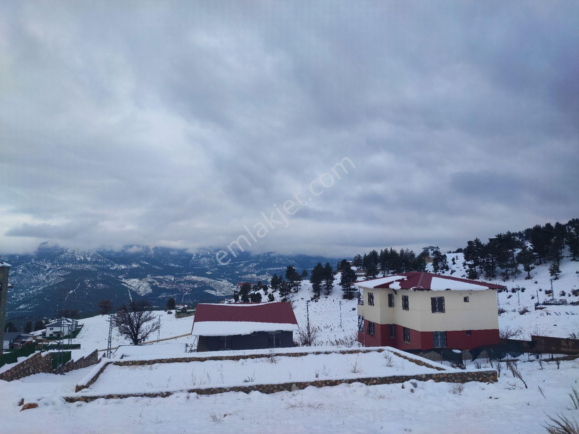 Pozantı Kar Emlak Tan Yeni Konacık Bozkırlı Mevkiinde Yaylalık 400 M2 Satılık Arsa - Görsel 31