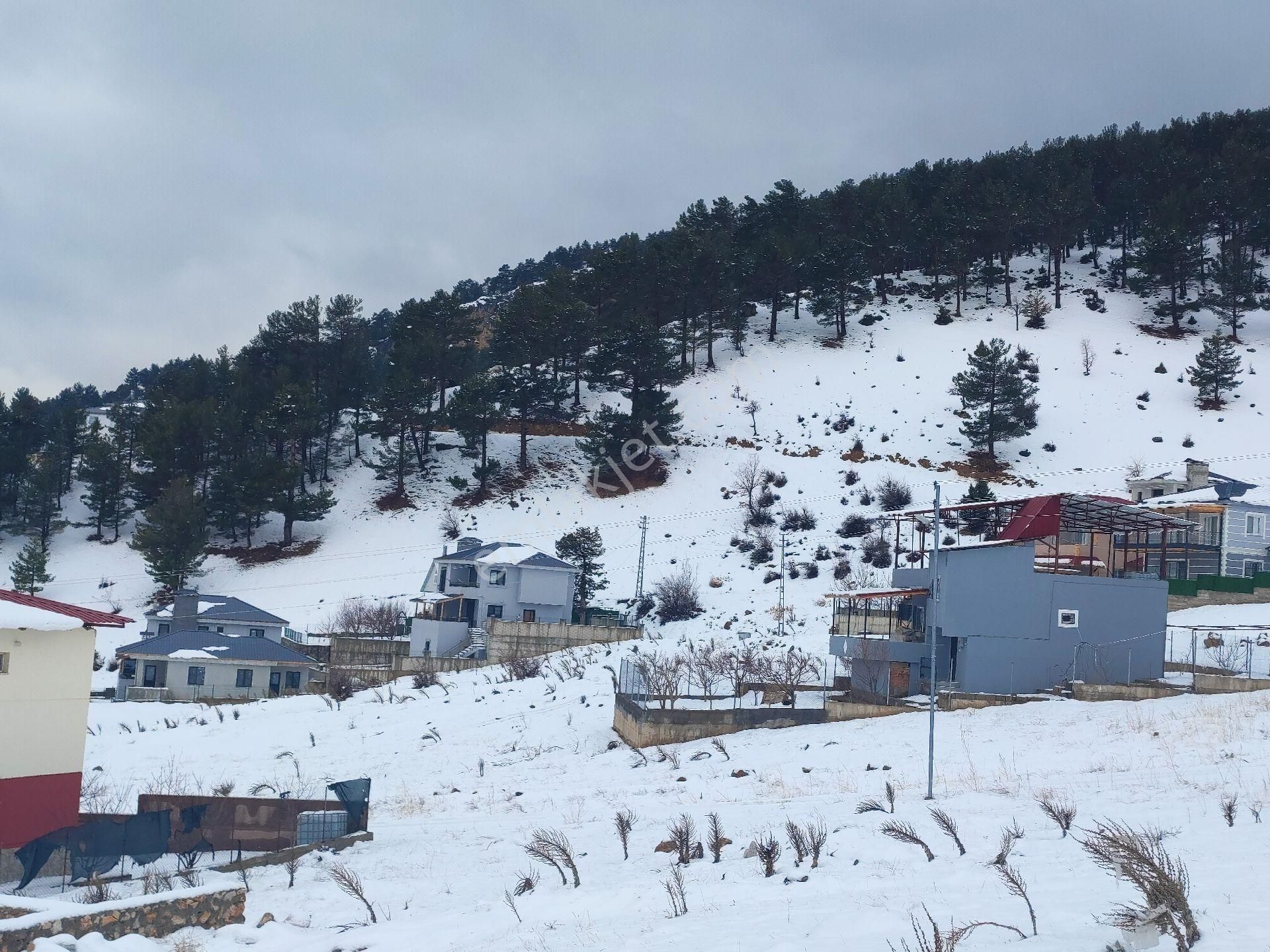 Pozantı Kar Emlak Tan Yeni Konacık Bozkırlı Mevkiinde Yaylalık 400 M2 Satılık Arsa - Görsel 22