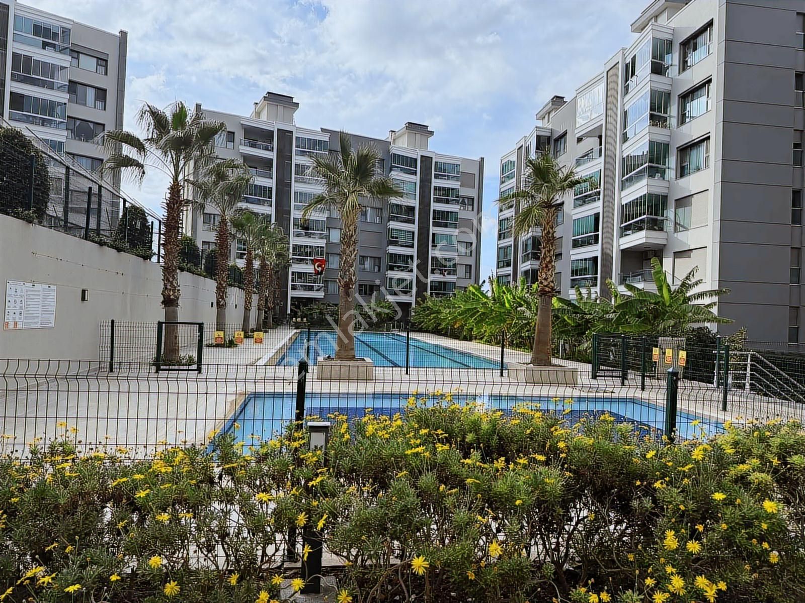 Bölgenin En Prestijli Sitesi Gültekin Pera'da A Plus 3+1 Kiralık