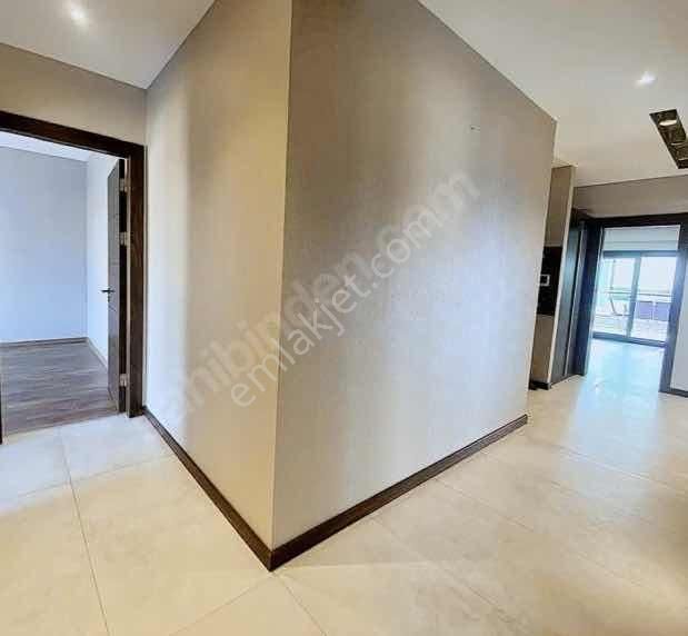 Bölgenin En Prestijli Sitesi Gültekin Pera'da A Plus 3+1 Kiralık - Görsel 24