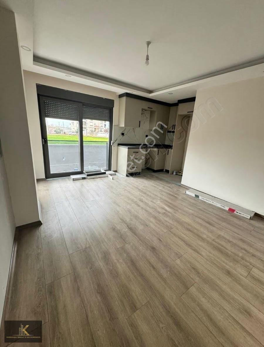 Bahçeyakada Merkezi Konumda 2+1 Satılık Daire